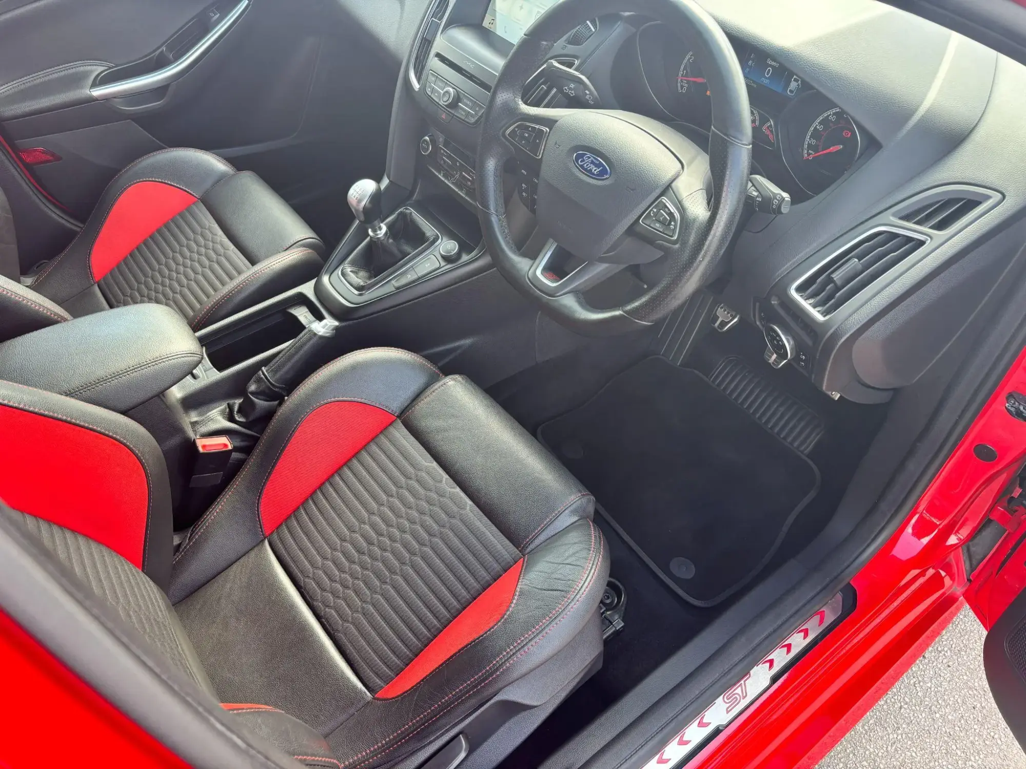 Ford Focus ST Image 10 Ford Focus ST Image 10