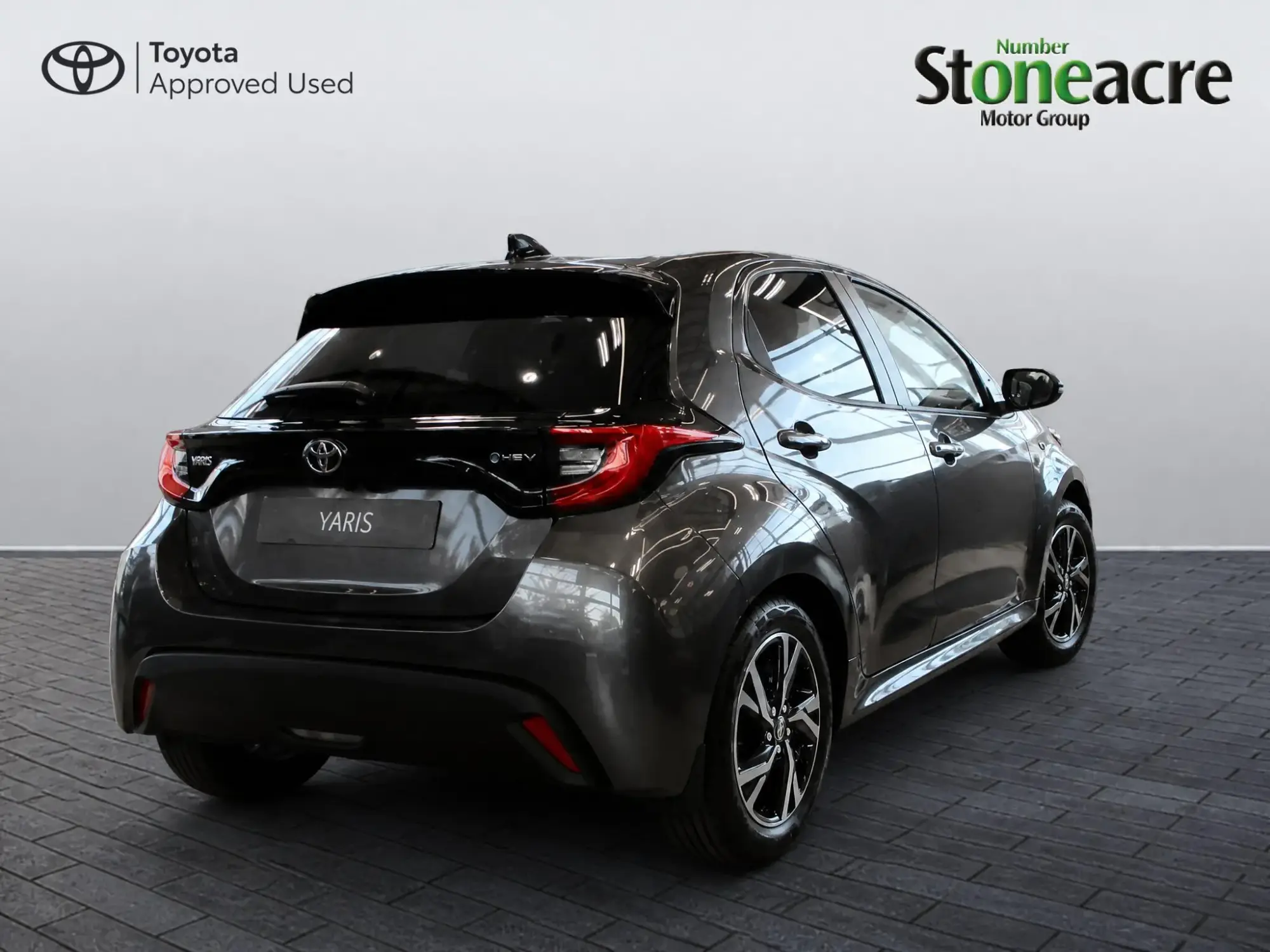 Toyota C-HR Plug-in Hybrid Image 36 Toyota C-HR Plug-in Hybrid Image 36