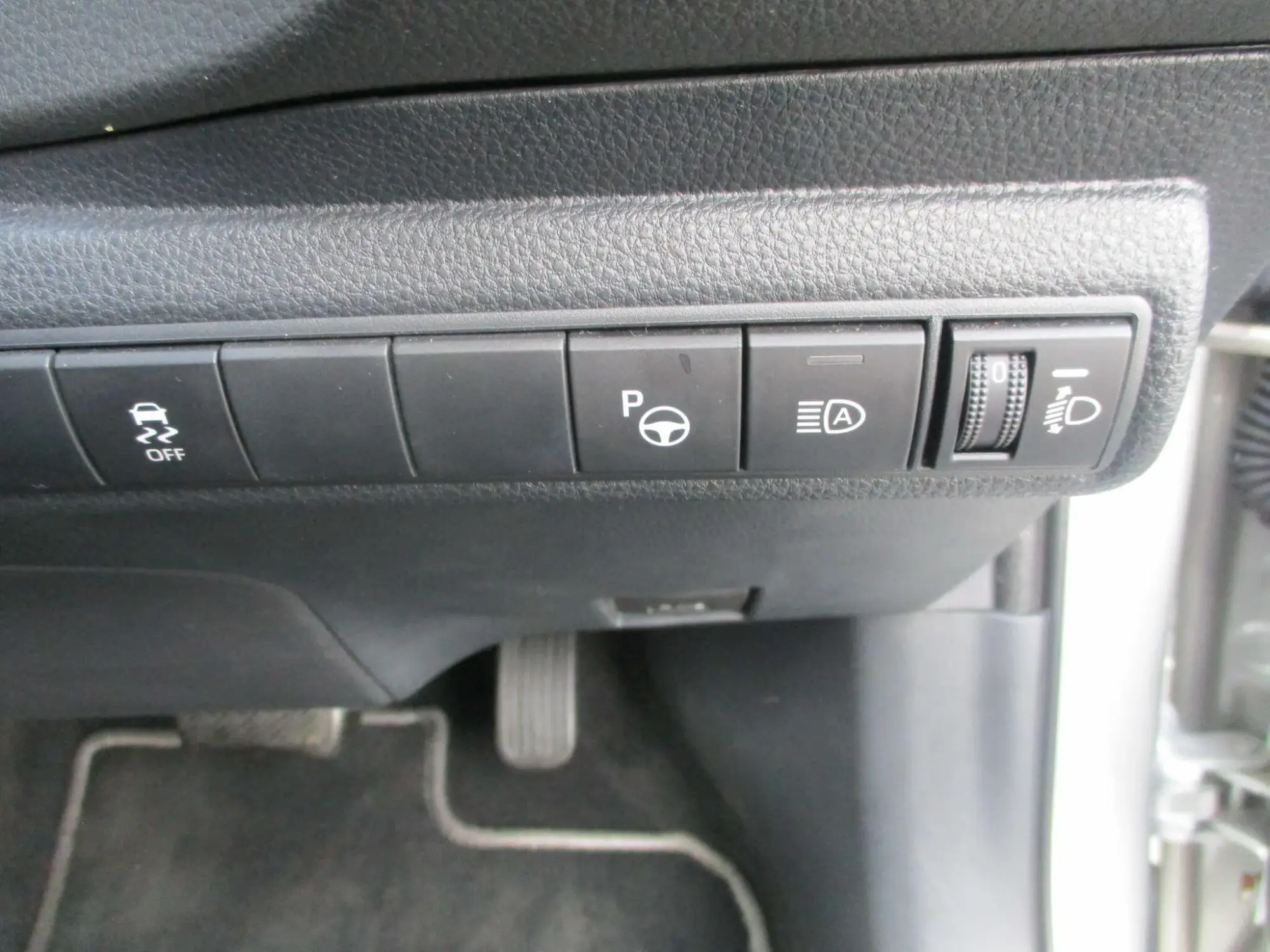 Toyota Corolla Hatchback Image 37 Toyota Corolla Hatchback Image 37