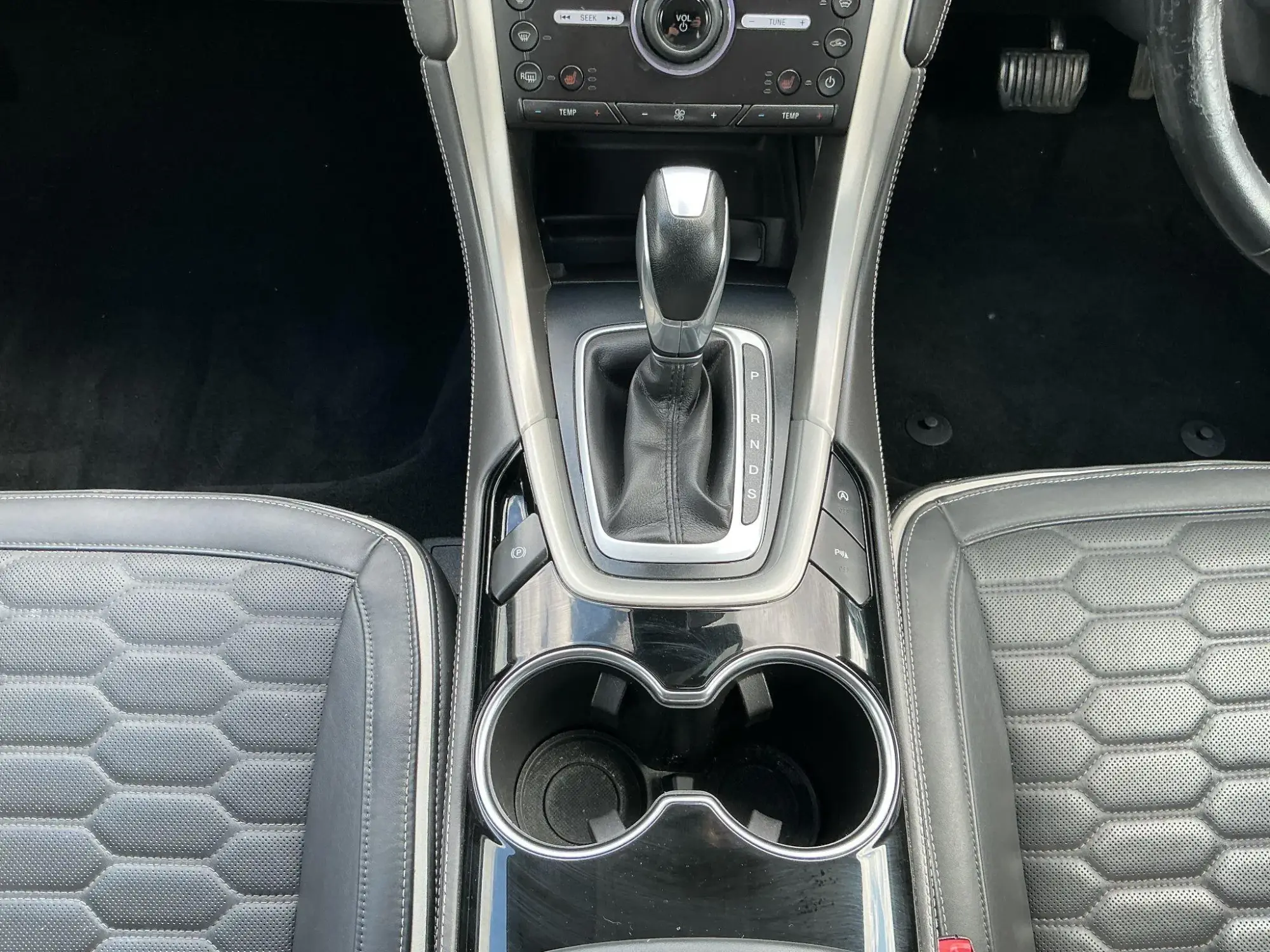 Ford Mondeo Image 10 Ford Mondeo Image 10