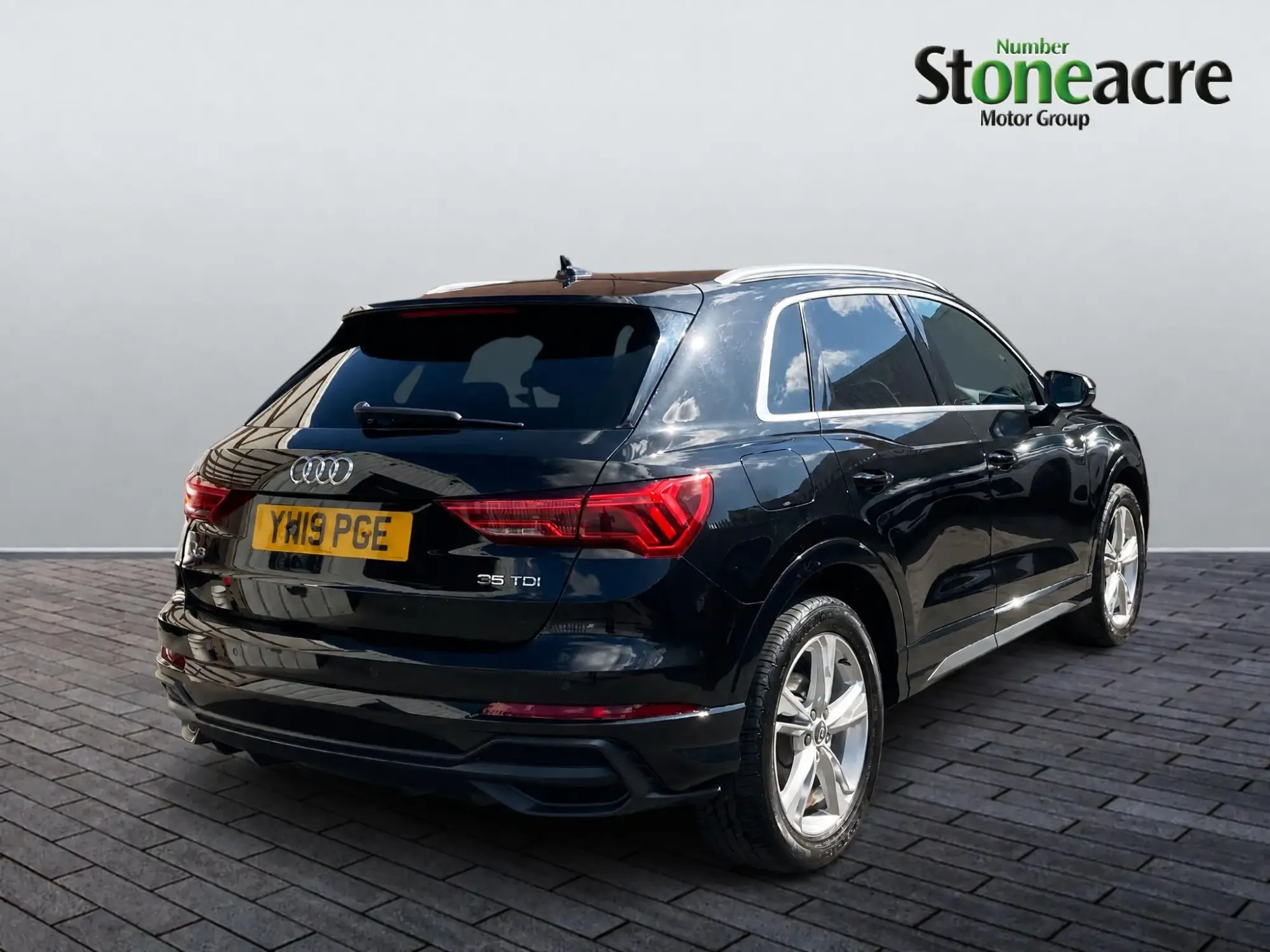 Audi Q3 Image 7