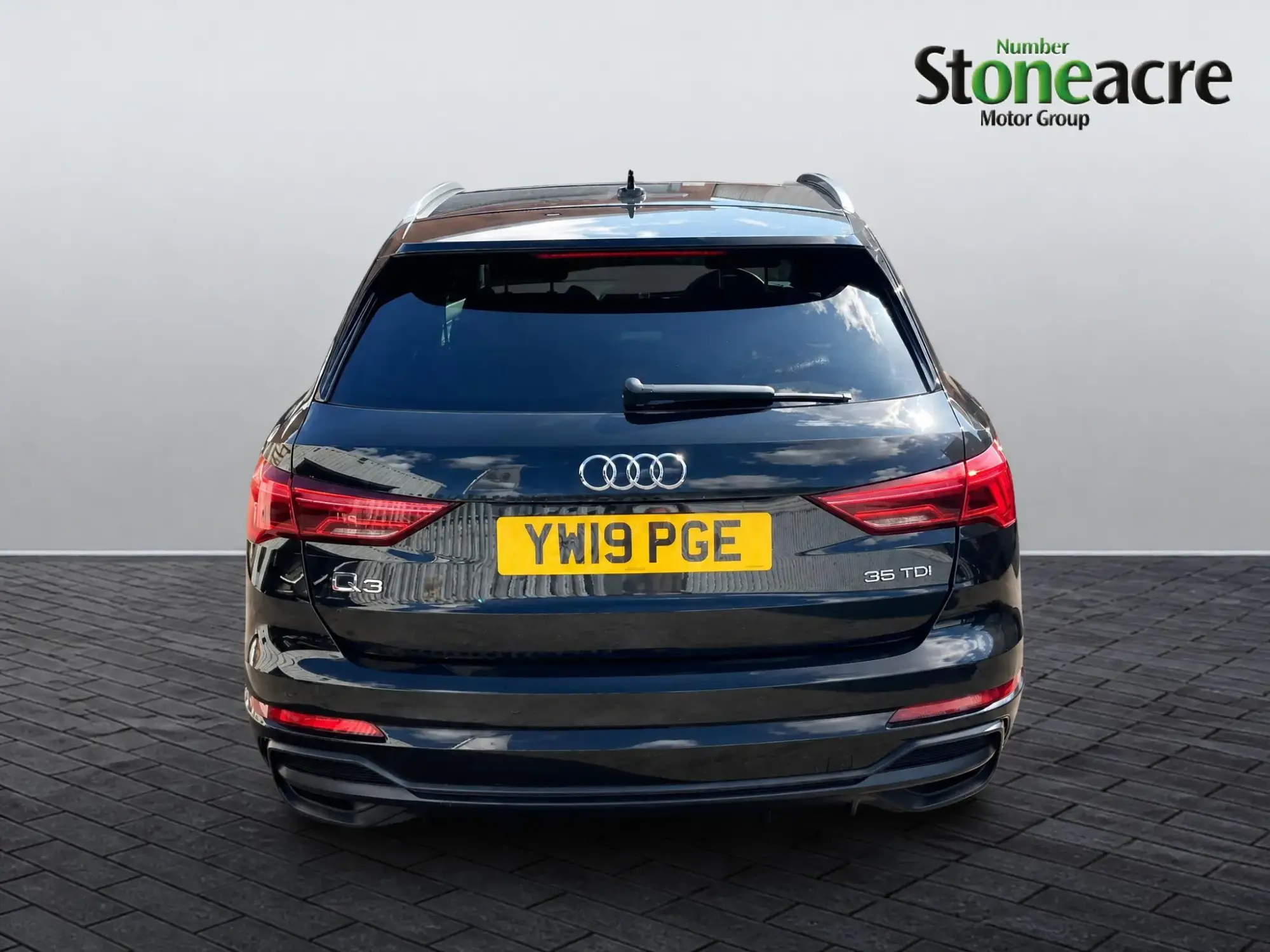 Audi Q3 Image 21