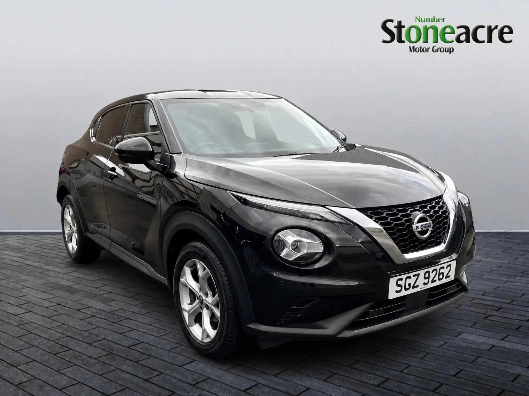 Nissan Juke 1.0 DiG-T N-Connecta 5dr SGZ9262 Image 1 Nissan Juke 1.0 DiG-T N-Connecta 5dr SGZ9262 Image 1