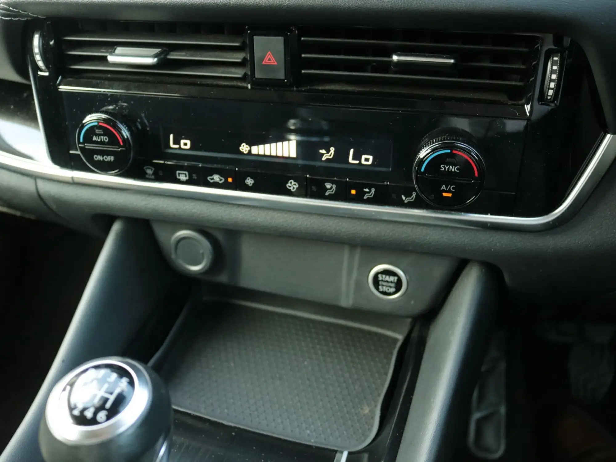 Nissan Qashqai Image 23 Nissan Qashqai Image 23