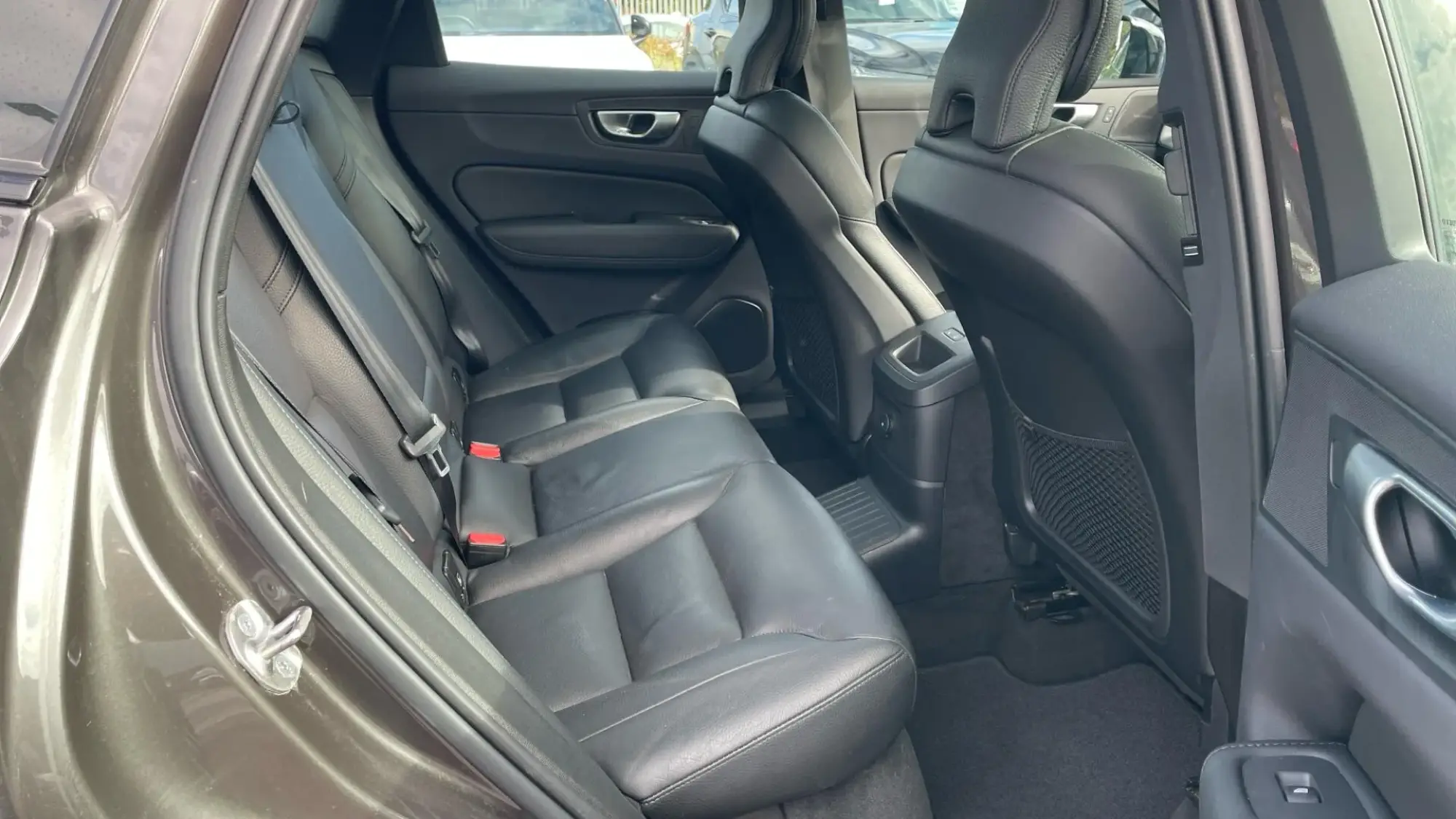 Volvo XC60 Recharge Image 6