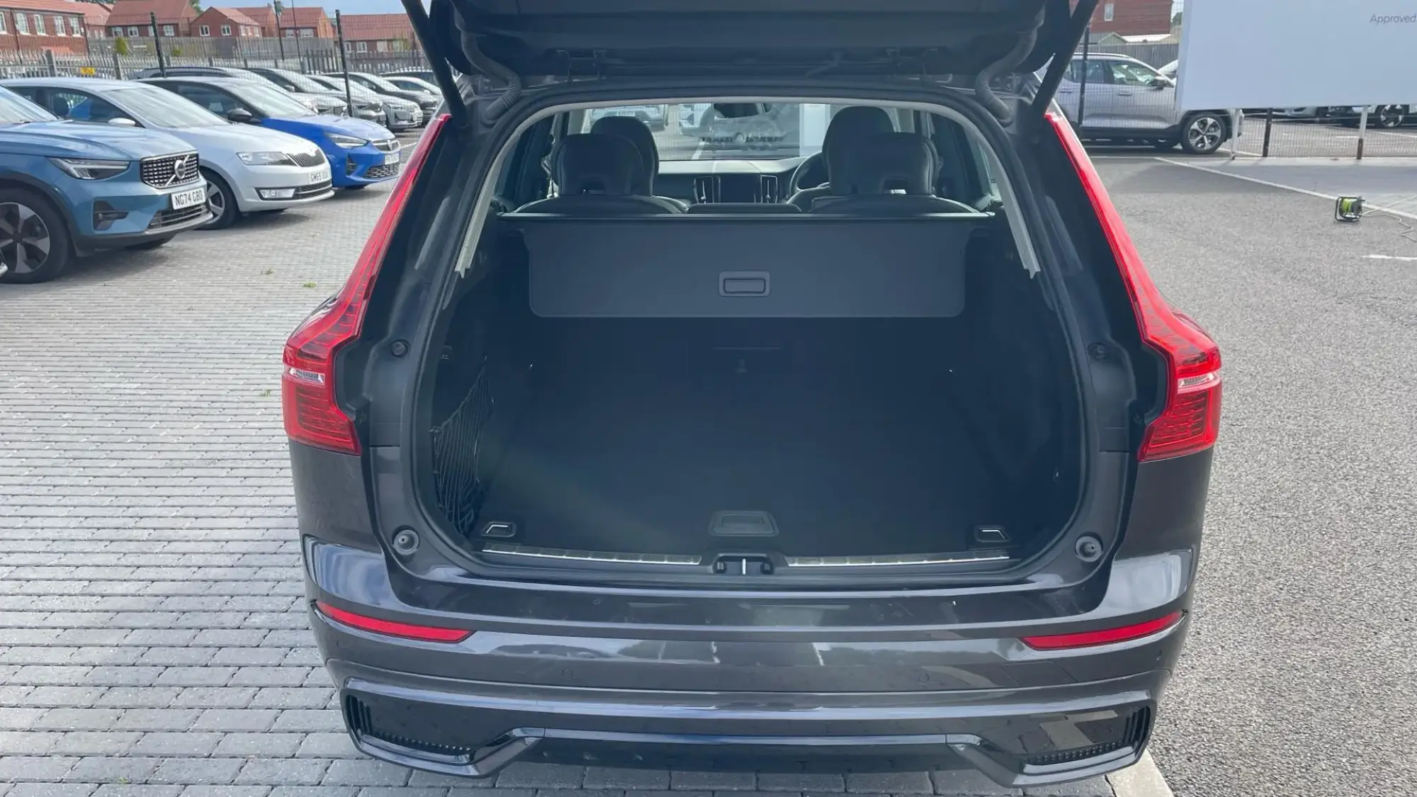 Volvo XC60 Recharge Image 13
