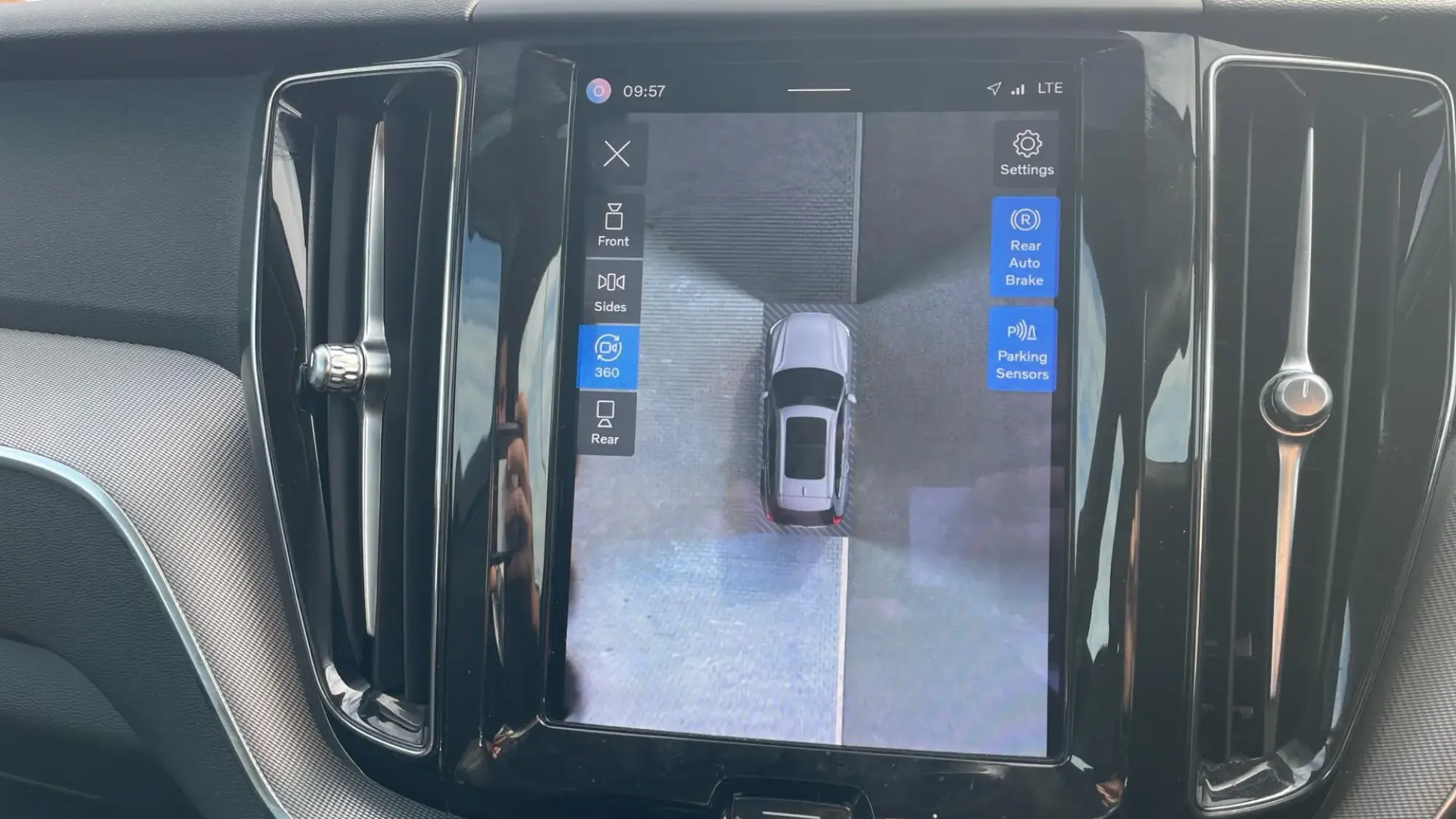 Volvo XC60 Recharge Image 19