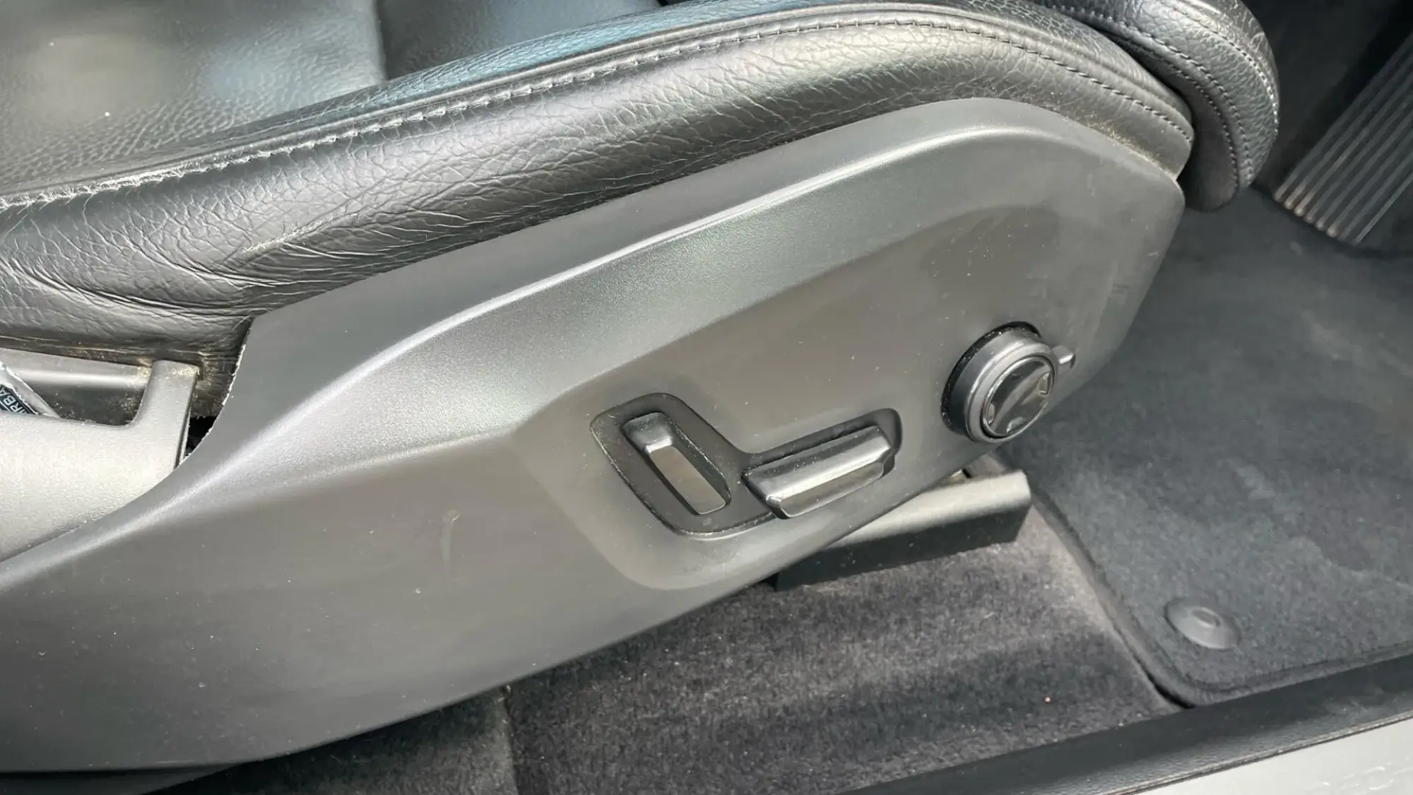 Volvo XC60 Recharge Image 45