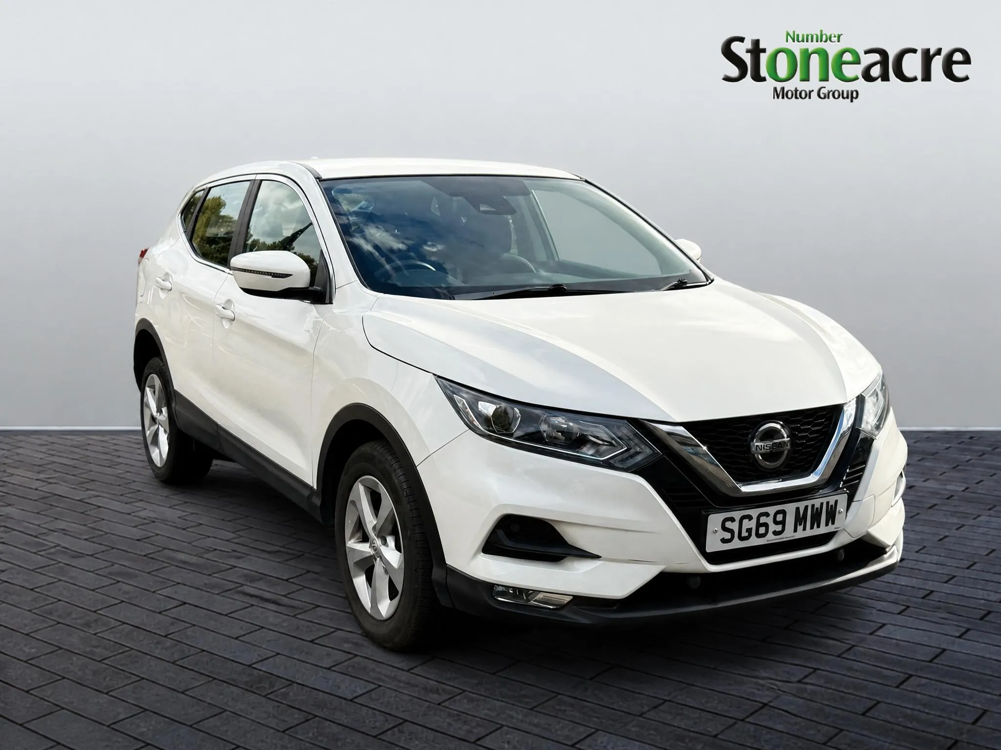 Nissan Qashqai dealer public-web source image