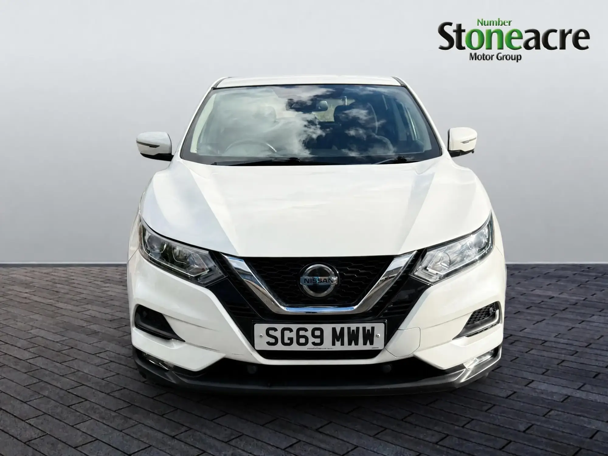 Nissan Qashqai Image 2 Nissan Qashqai Image 2