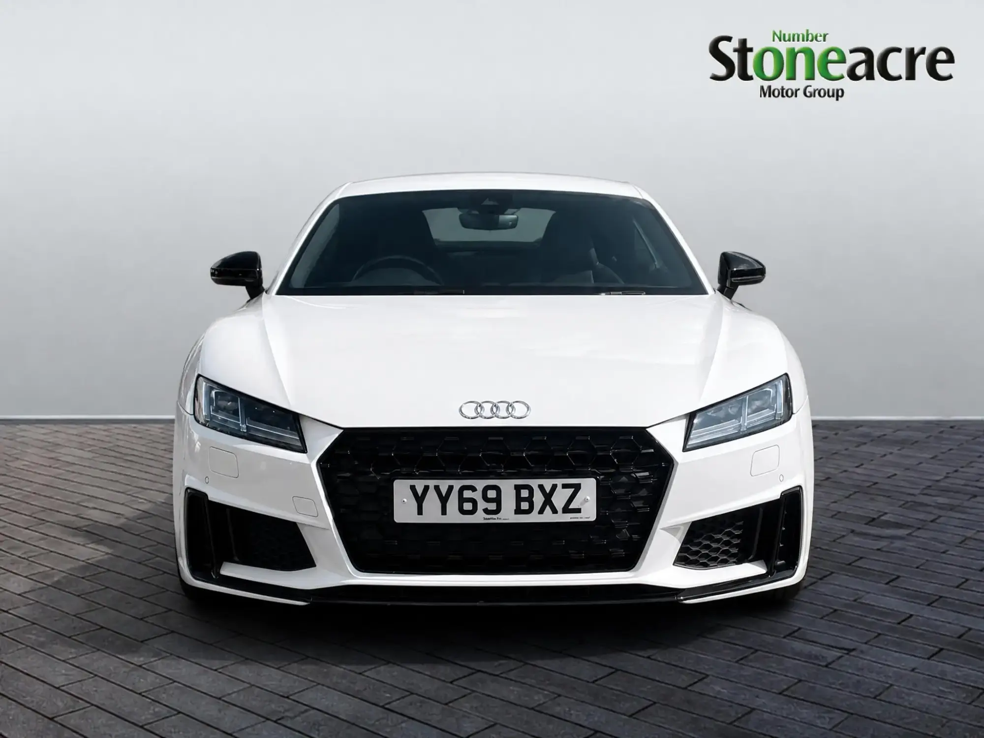Audi TT 2.0 TFSI 40 Vorsprung S Tronic Euro 6 (s/s) 3dr YY69BXZ Image 2 Audi TT 2.0 TFSI 40 Vorsprung S Tronic Euro 6 (s/s) 3dr YY69BXZ Image 2