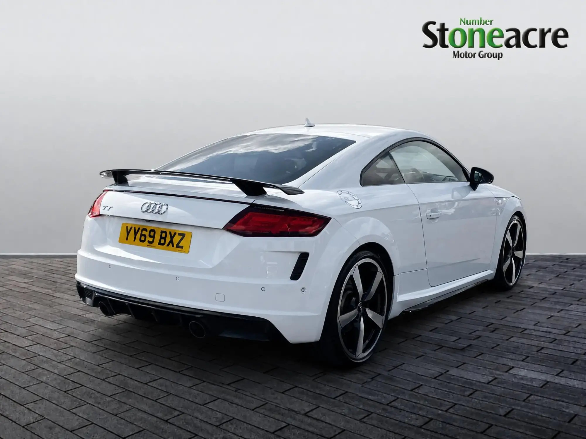 Audi TT Image 8