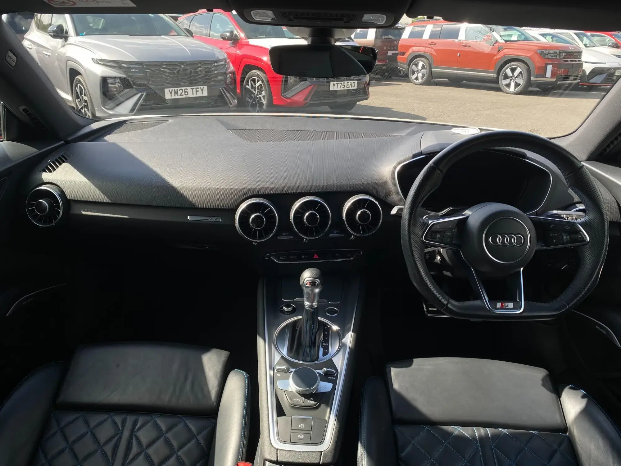 Audi TT Image 14