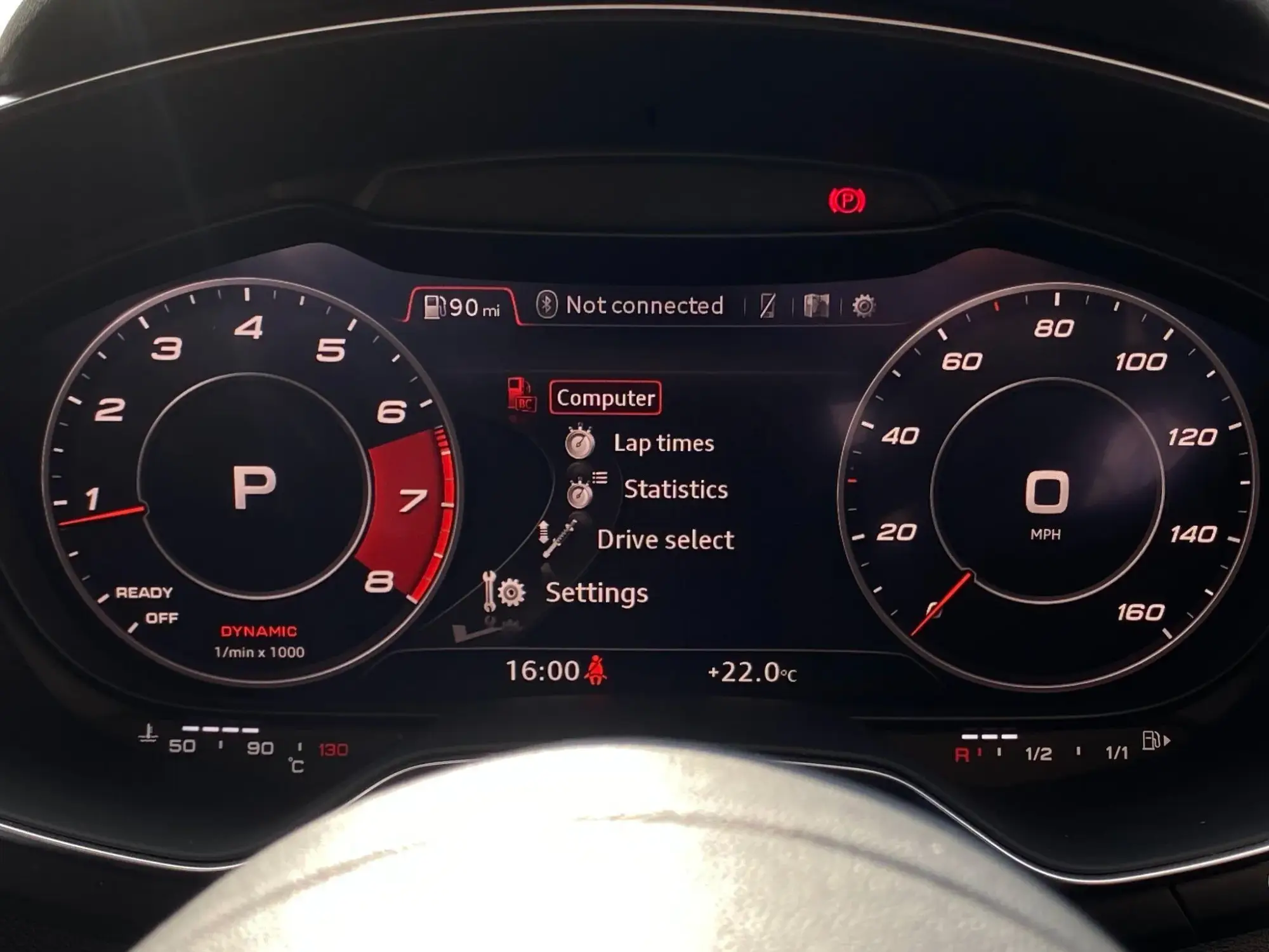 Audi TT Image 37
