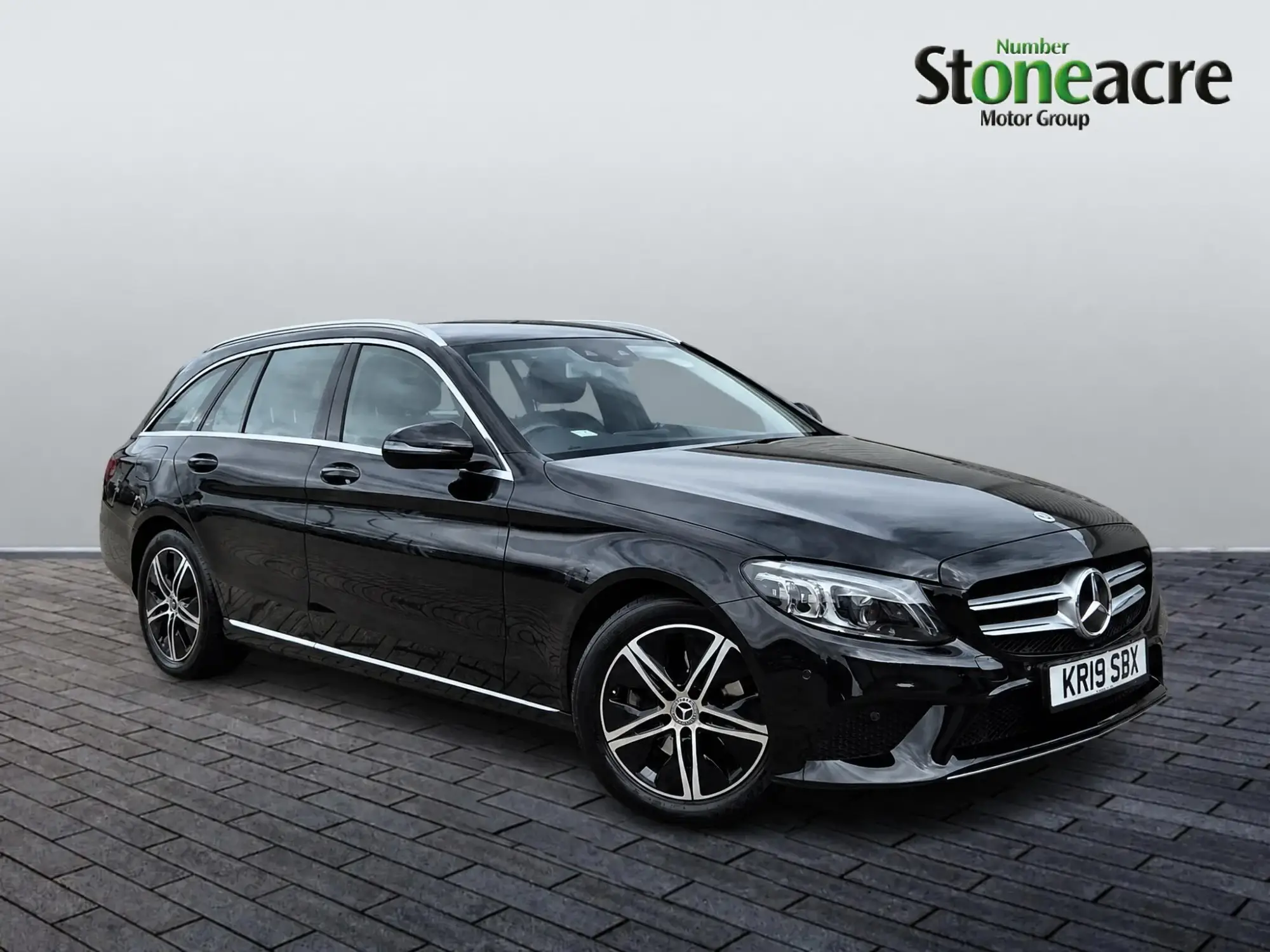 Mercedes-Benz C-Class Image 1 Mercedes-Benz C-Class Image 1