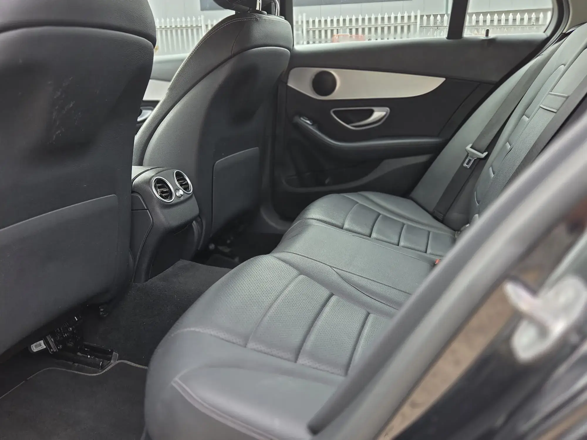 Mercedes-Benz C-Class Image 14 Mercedes-Benz C-Class Image 14