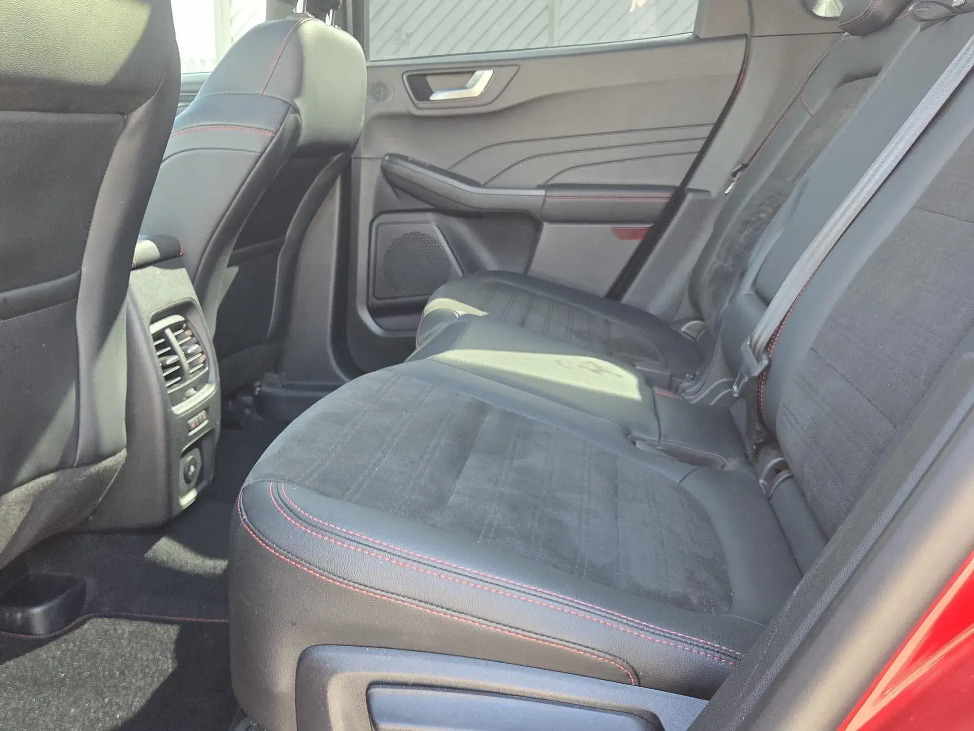 Ford Kuga Hybrid Image 14 Ford Kuga Hybrid Image 14
