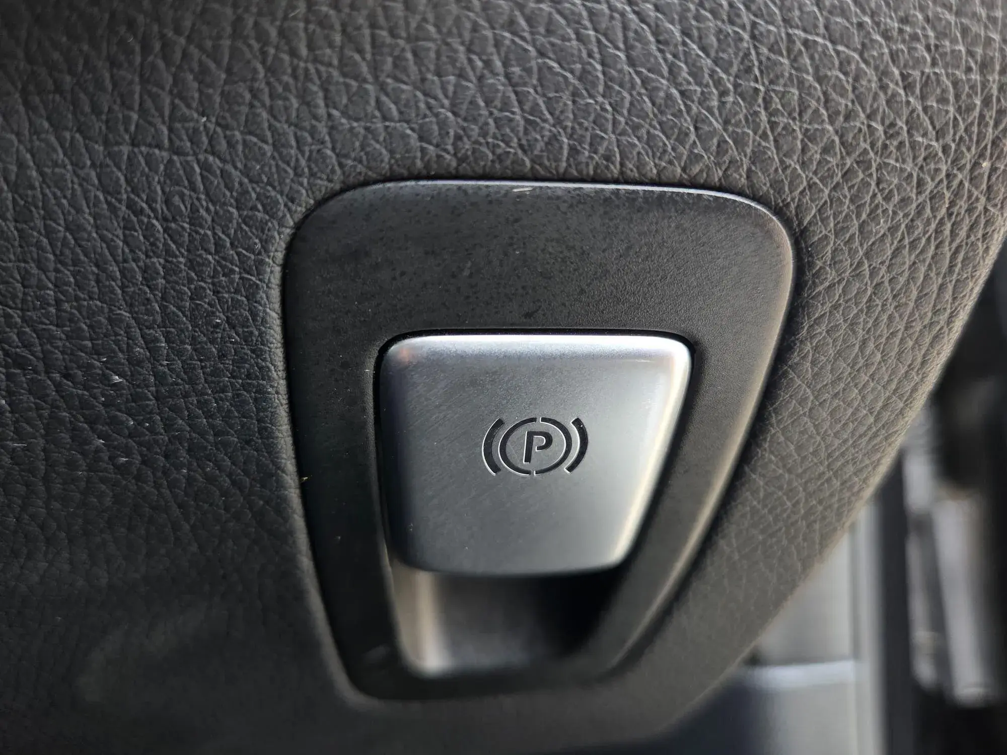 Mercedes-Benz C-Class Image 16 Mercedes-Benz C-Class Image 16