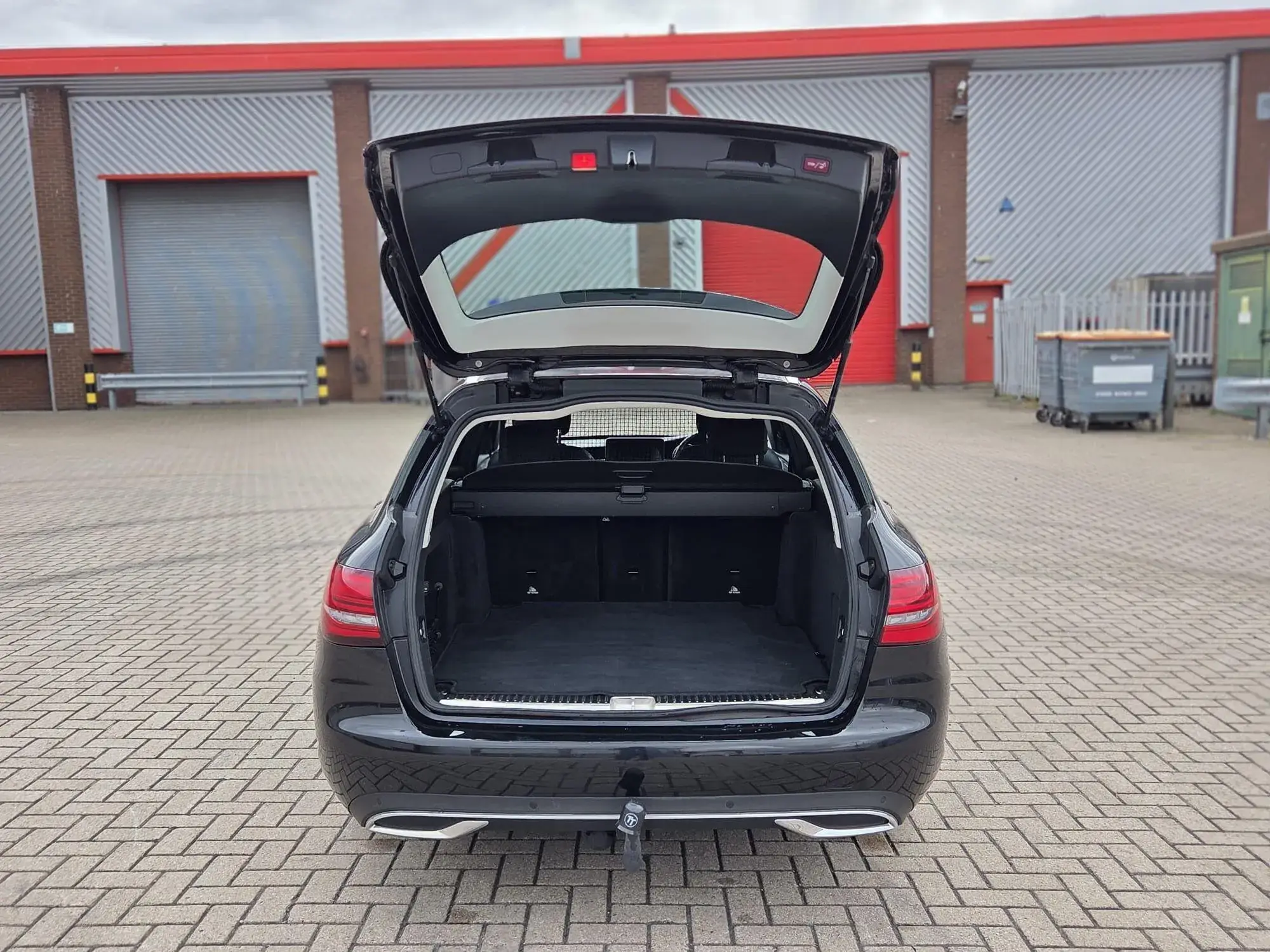 Mercedes-Benz C-Class Image 39 Mercedes-Benz C-Class Image 39