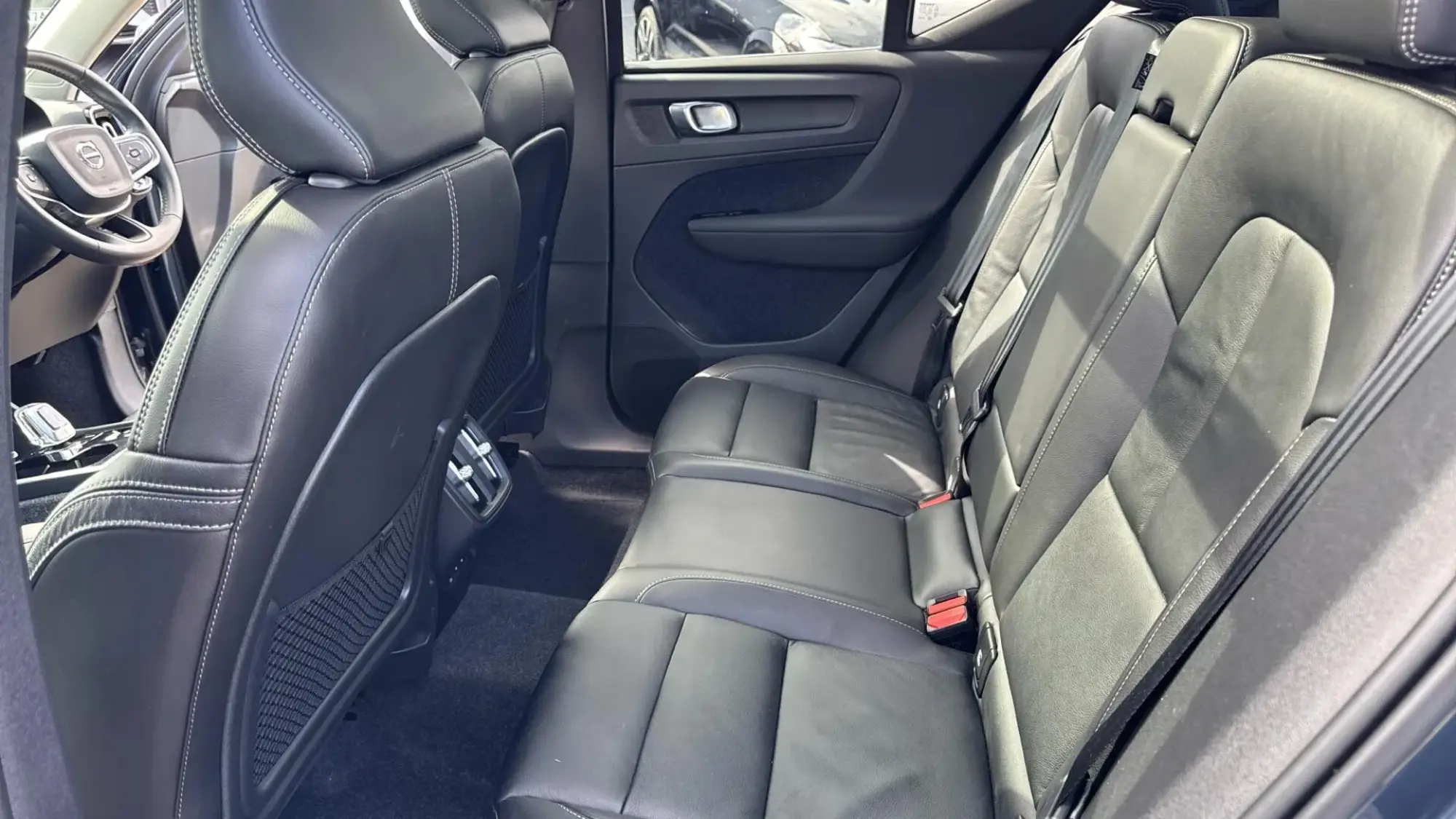 Volvo XC40 Image 33