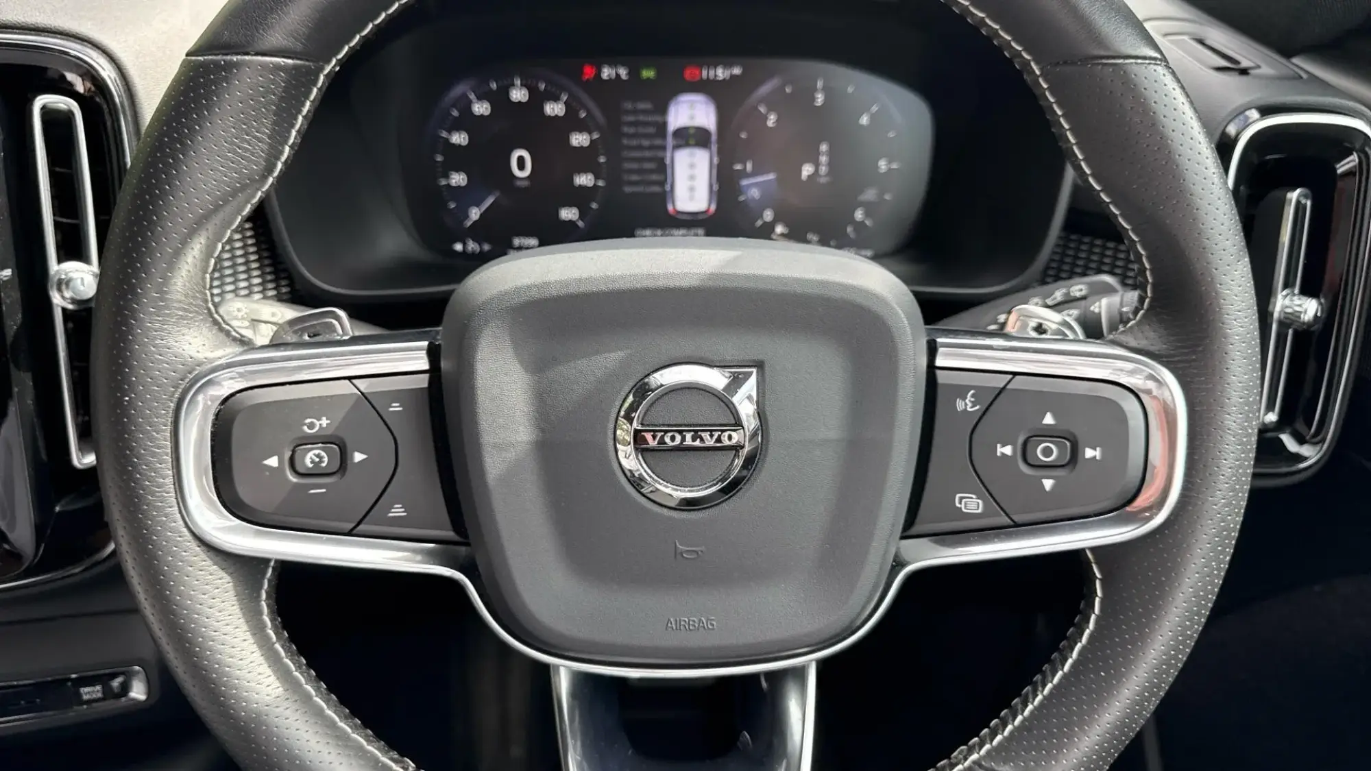 Volvo XC40 Image 10
