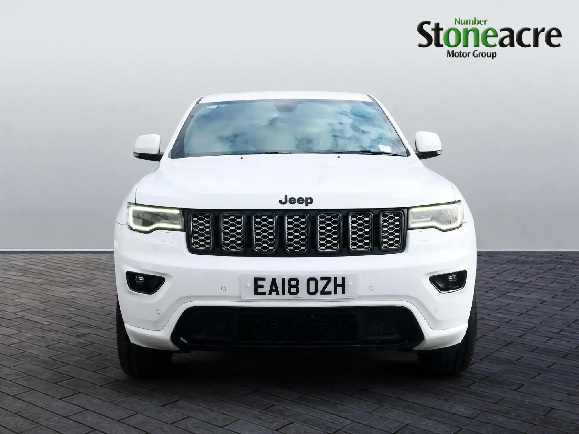 Jeep Grand Cherokee 3.0 V6 MultiJetII Night Eagle Auto 4WD Euro 6 (s/s) 5dr EA18OZH Image 2 Jeep Grand Cherokee 3.0 V6 MultiJetII Night Eagle Auto 4WD Euro 6 (s/s) 5dr EA18OZH Image 2