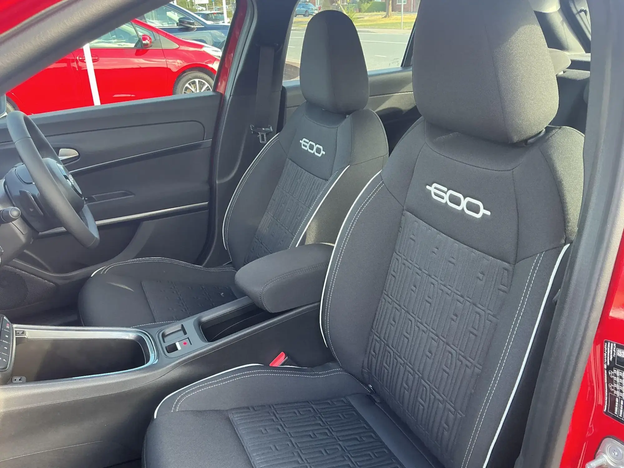 Fiat 600 Petrol Image 25 Fiat 600 Petrol Image 25