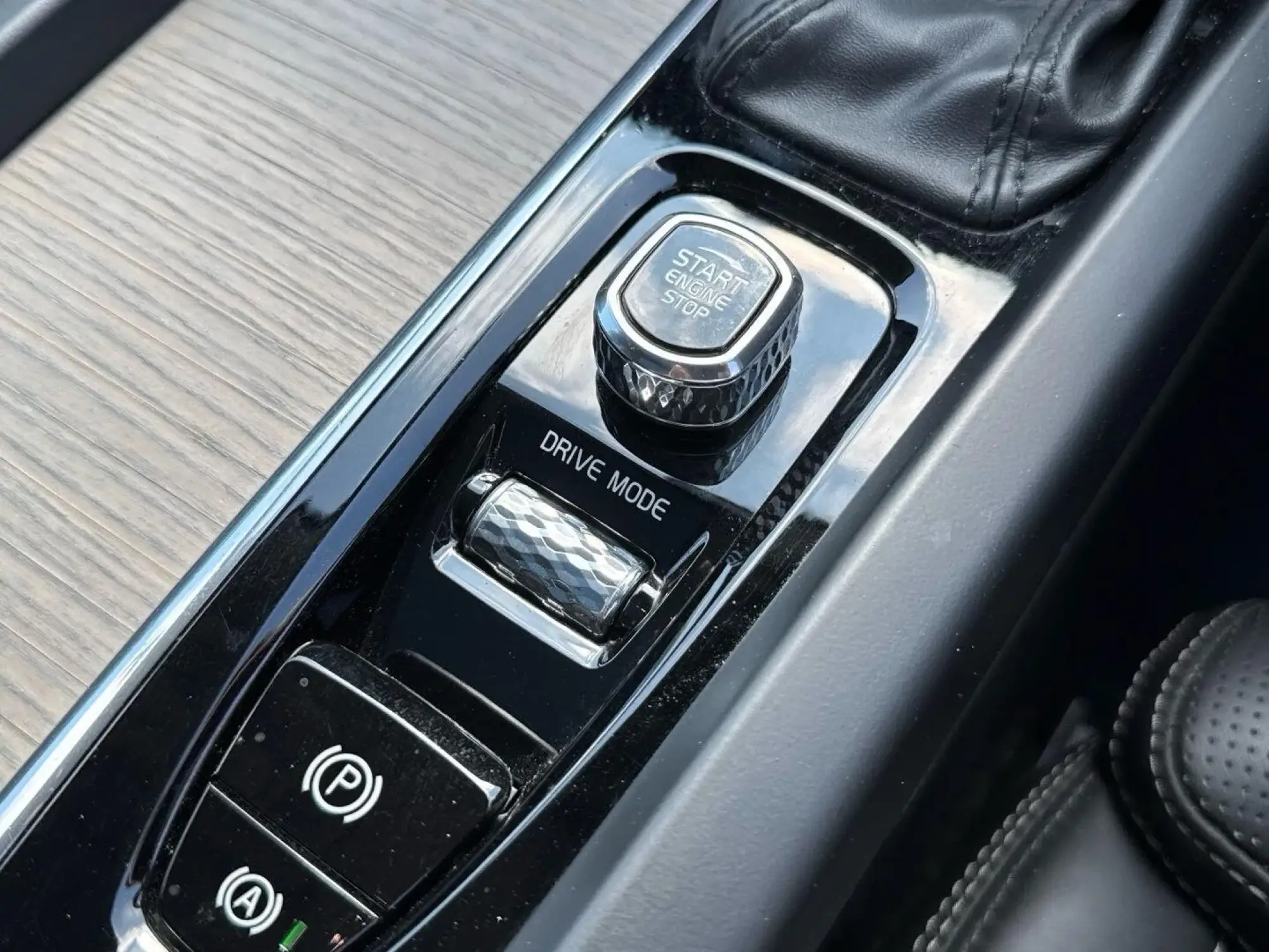 Volvo XC60 Image 8