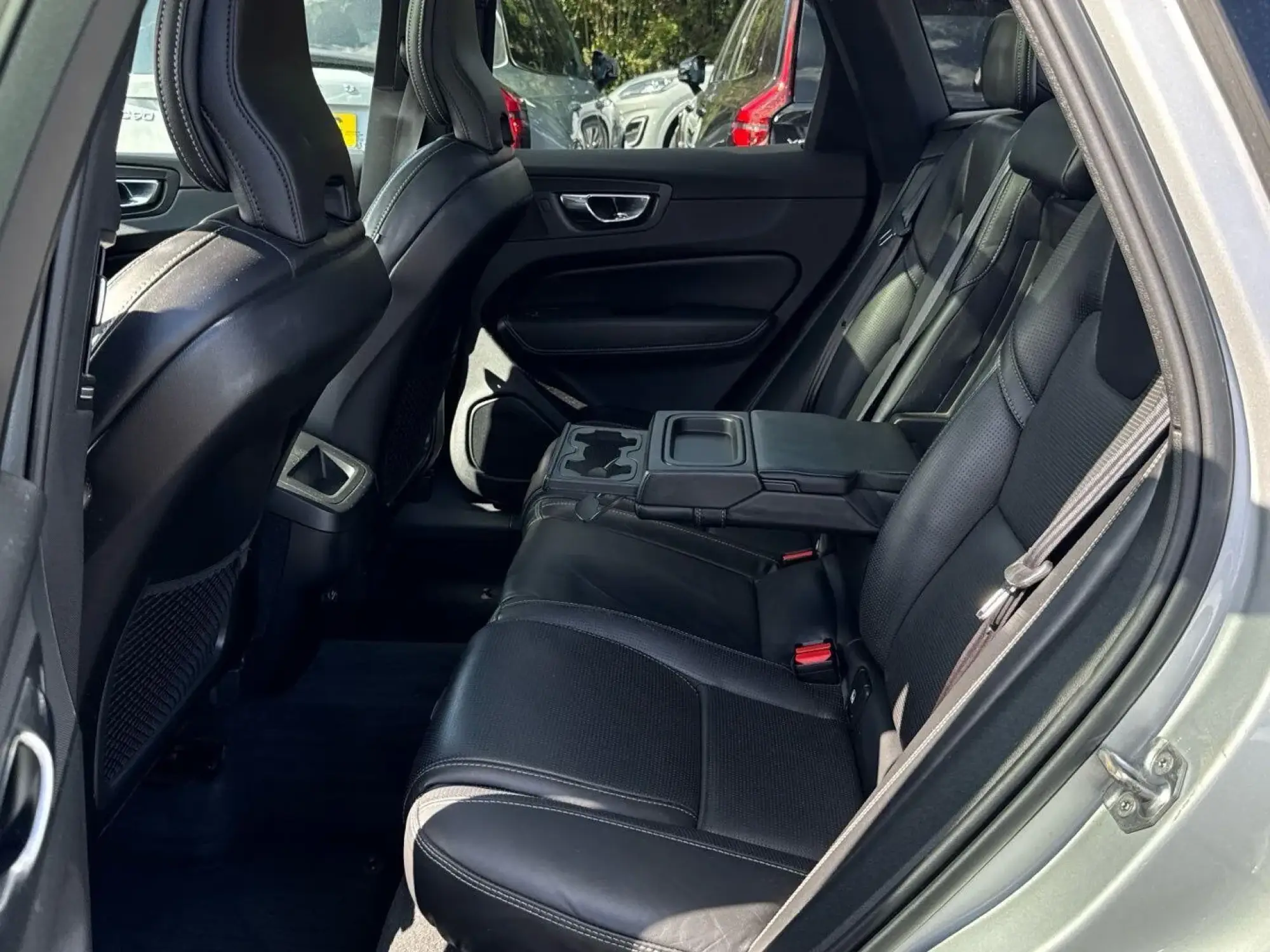 Volvo XC60 Image 9