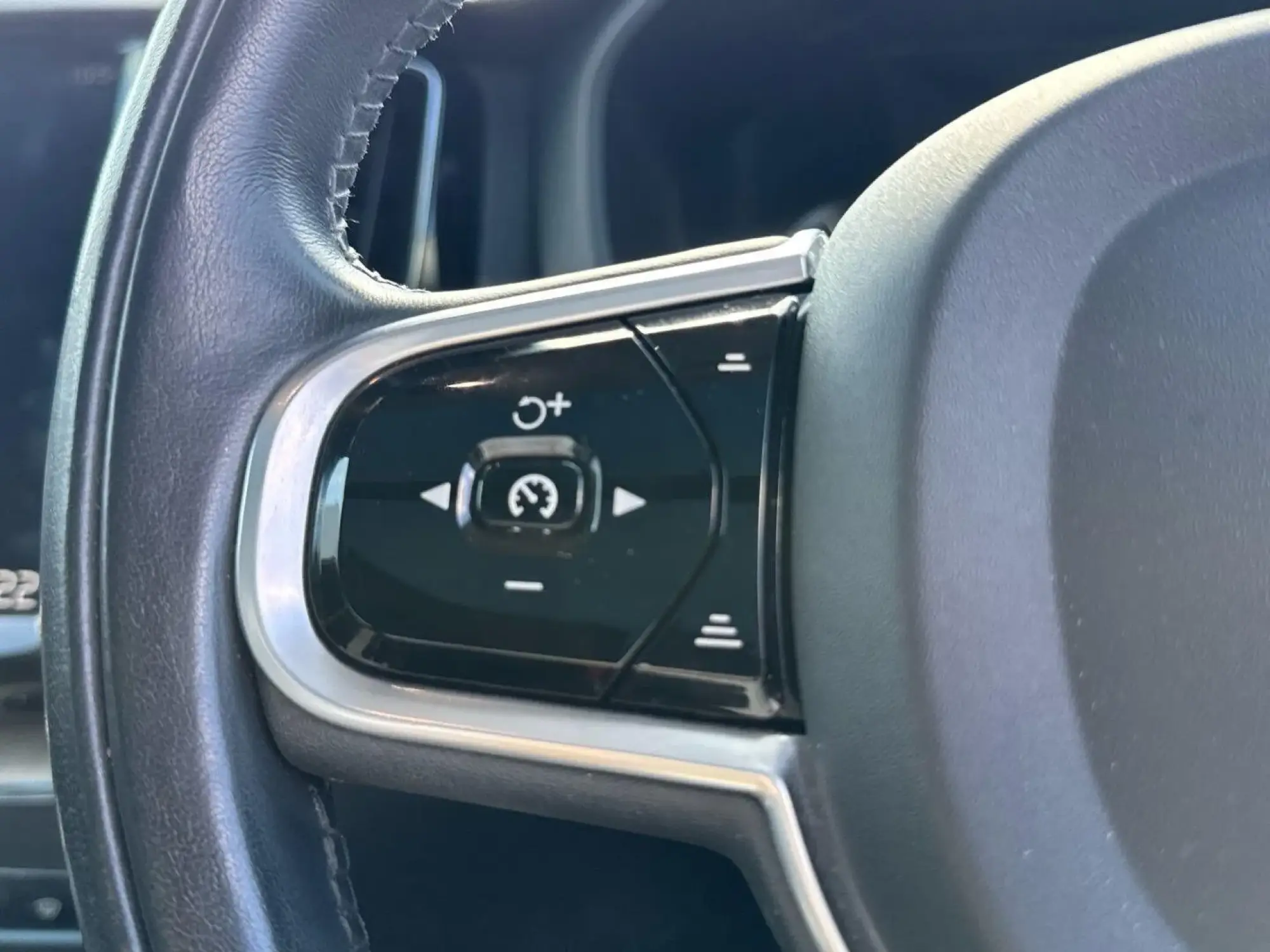 Volvo XC60 Image 16