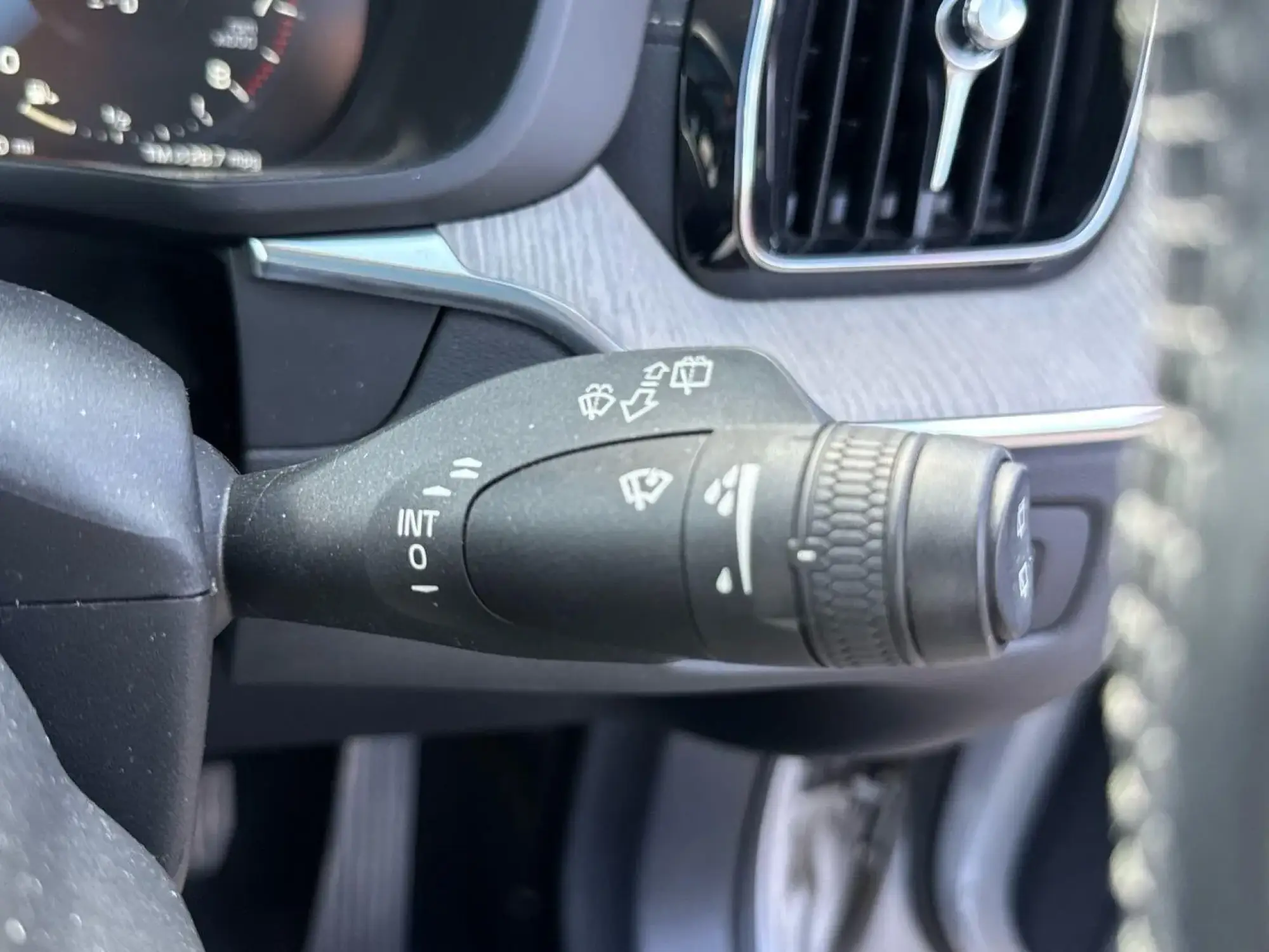 Volvo XC60 Image 18