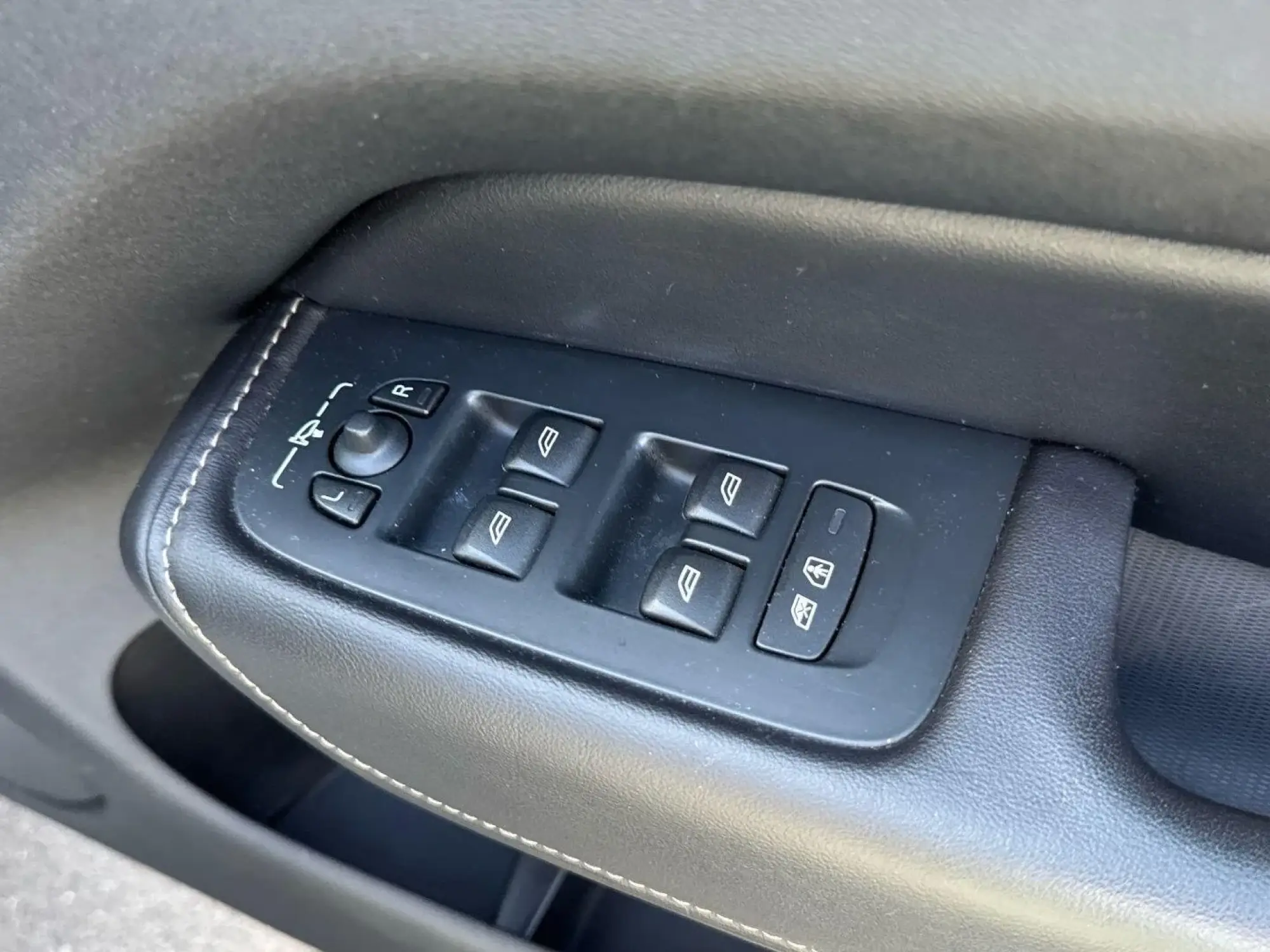 Volvo XC60 Image 19