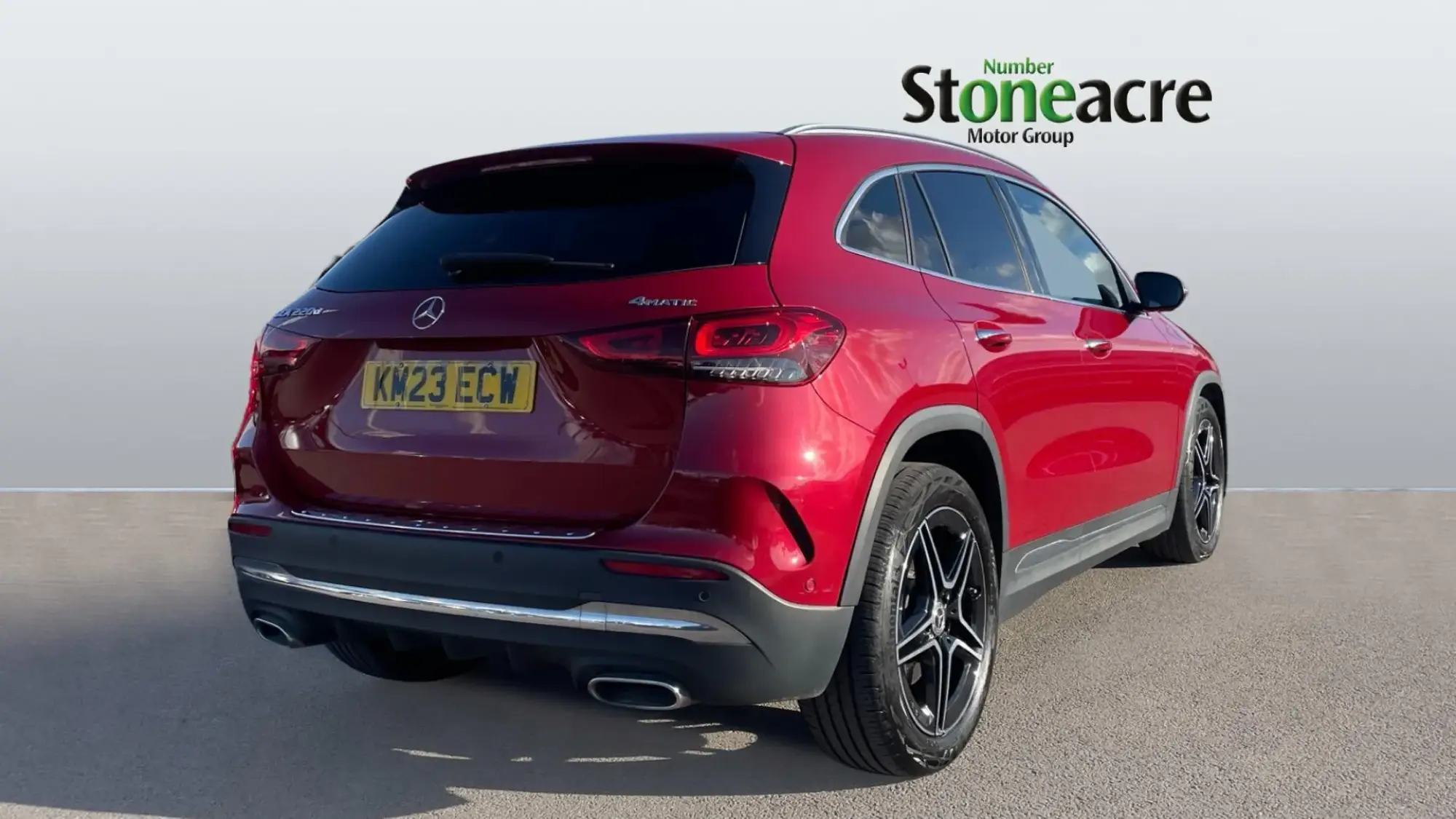 Mercedes-Benz GLA 2.0 GLA220d AMG Line (Premium) 8G-DCT 4MATIC Euro 6 (s/s) 5dr KM23ECW Image 2 Mercedes-Benz GLA 2.0 GLA220d AMG Line (Premium) 8G-DCT 4MATIC Euro 6 (s/s) 5dr KM23ECW Image 2