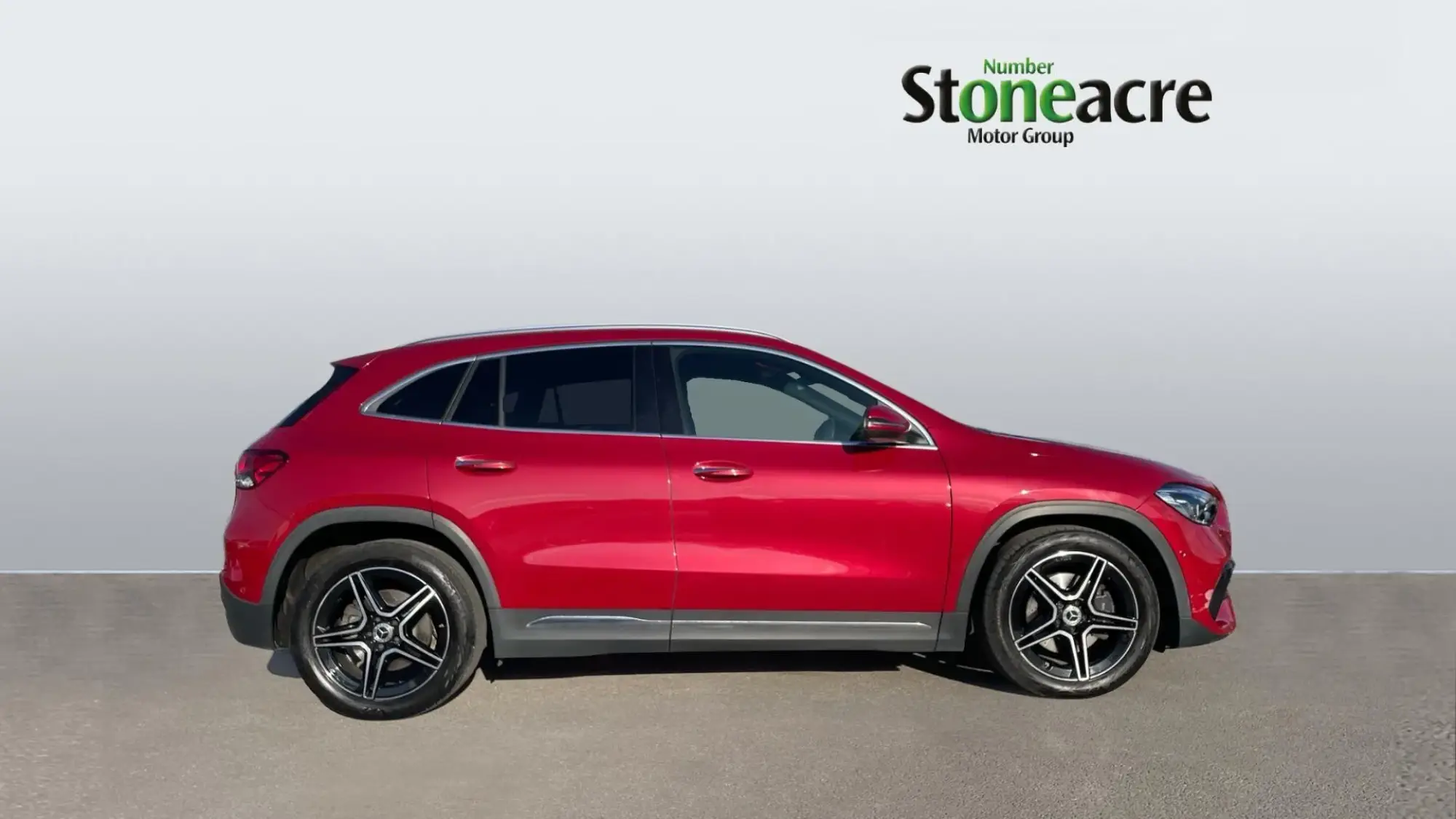Mercedes-Benz GLA 2.0 GLA220d AMG Line (Premium) 8G-DCT 4MATIC Euro 6 (s/s) 5dr KM23ECW Image 3 Mercedes-Benz GLA 2.0 GLA220d AMG Line (Premium) 8G-DCT 4MATIC Euro 6 (s/s) 5dr KM23ECW Image 3