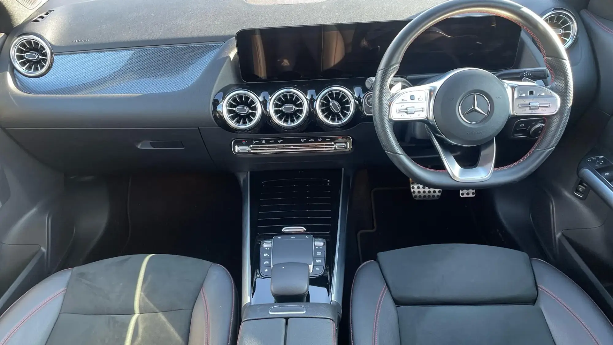 Mercedes-Benz GLA Image 5