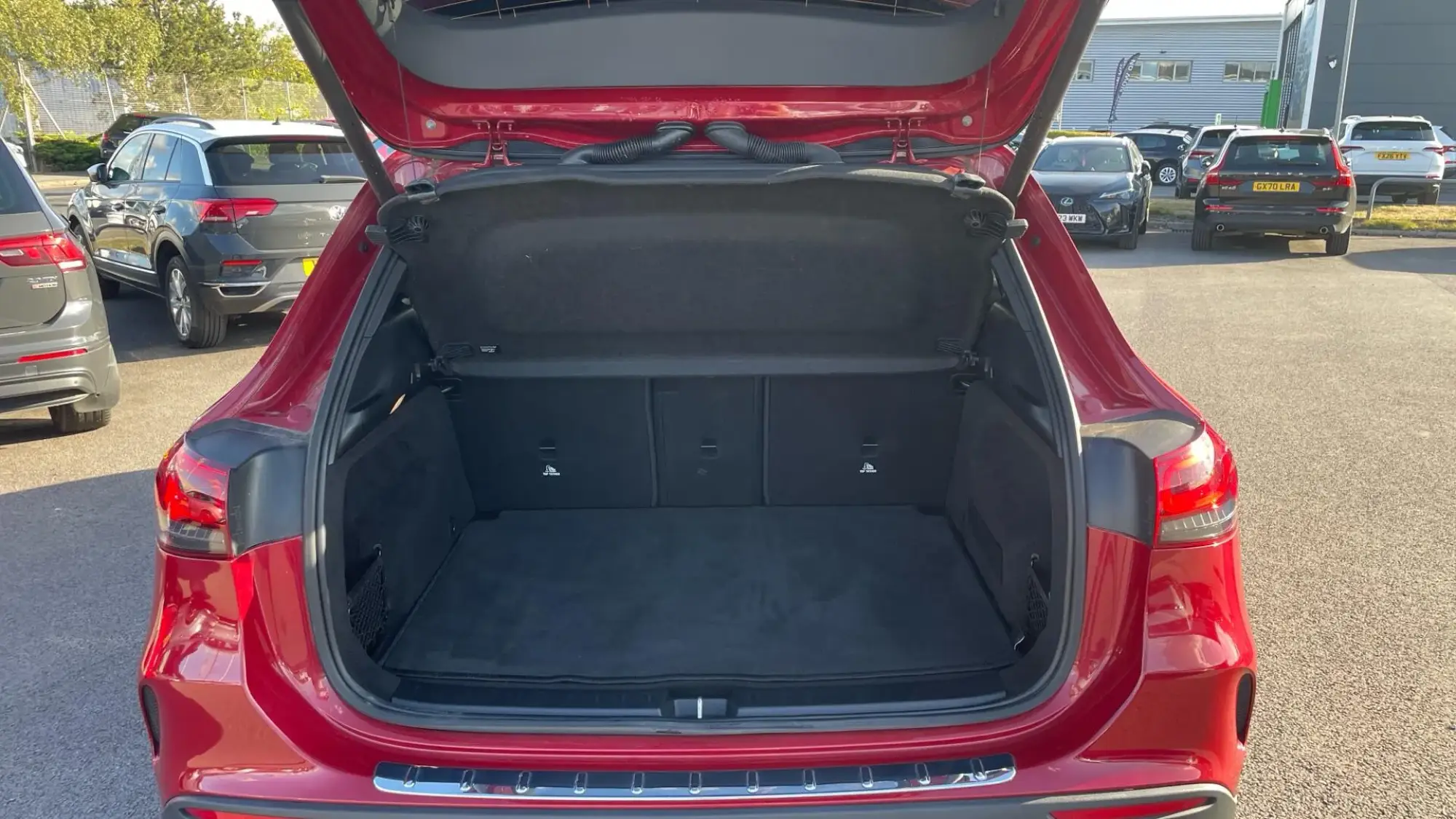 Mercedes-Benz GLA Image 13