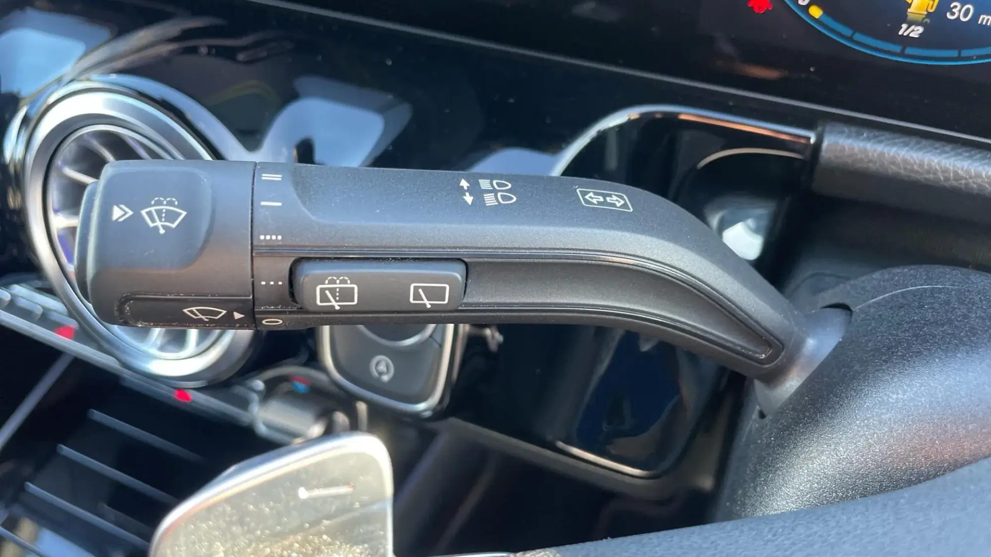 Mercedes-Benz GLA Image 18