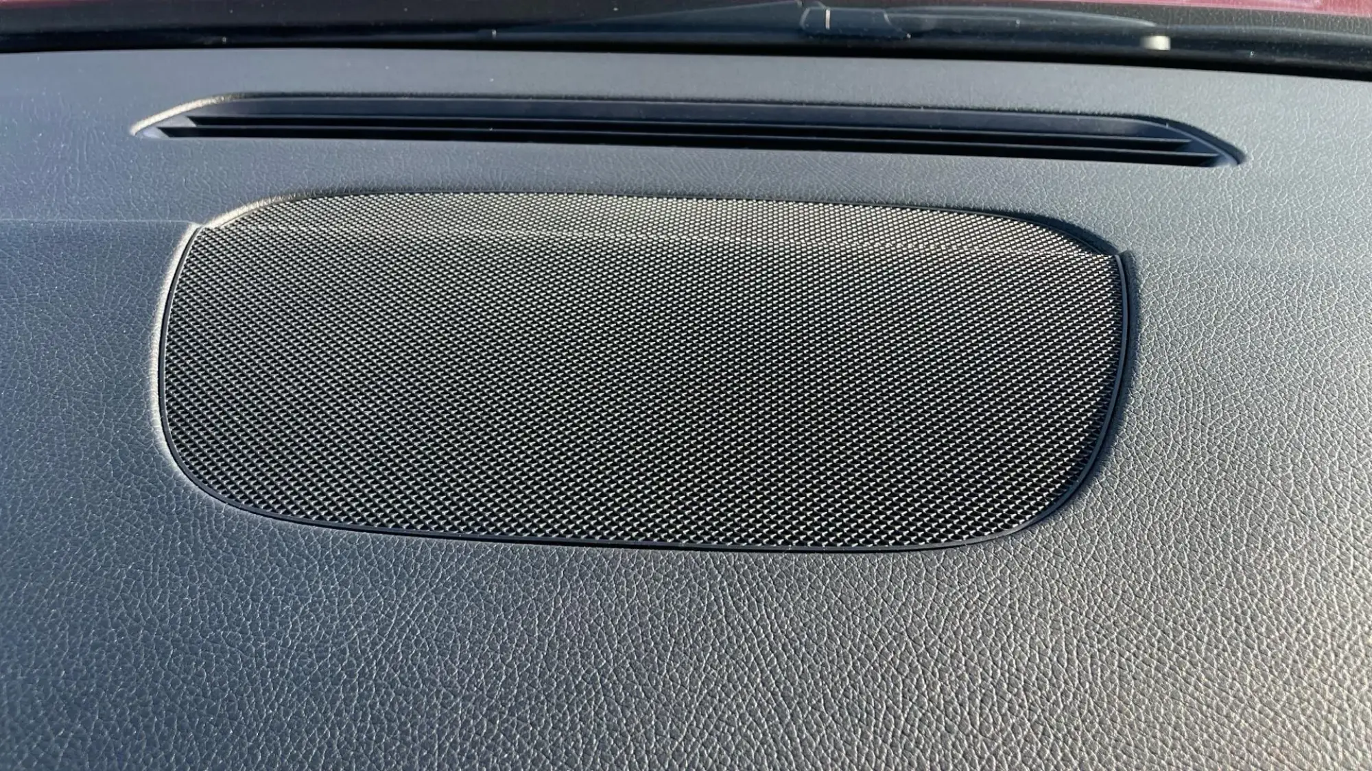 Mercedes-Benz GLA Image 23