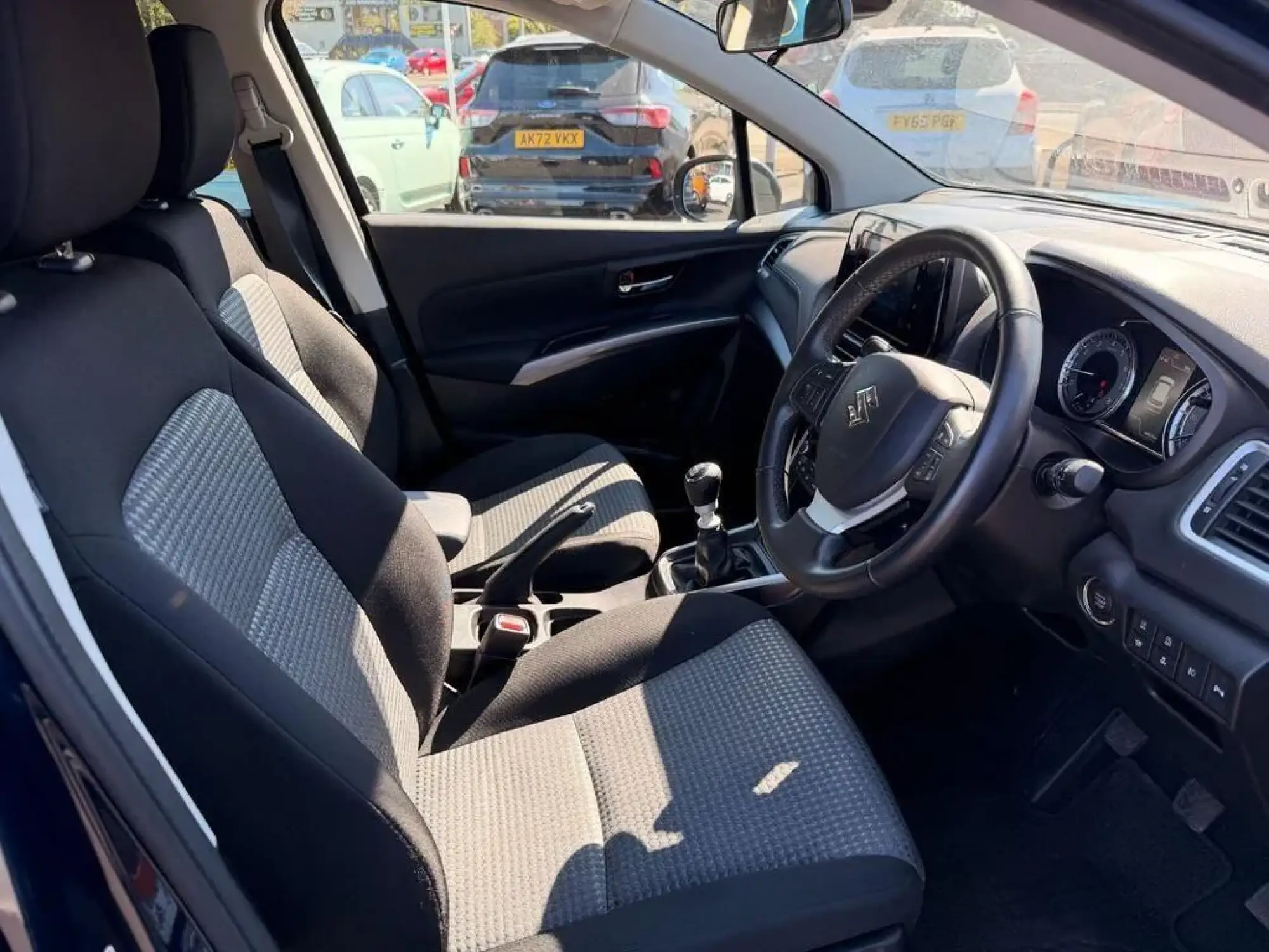Suzuki S-Cross Image 10