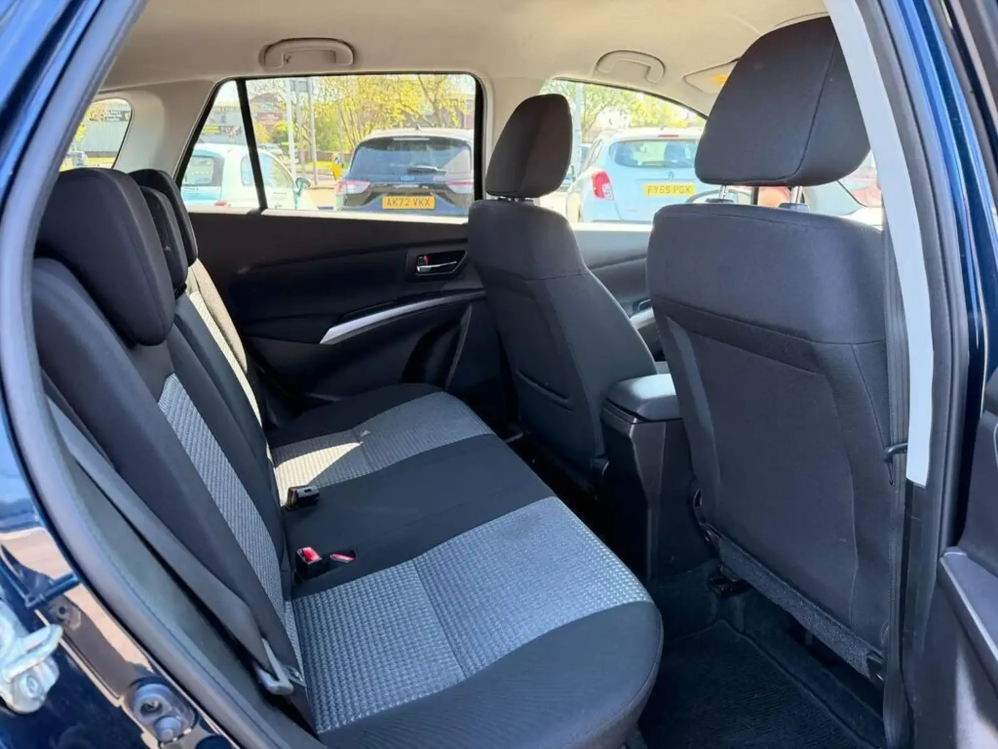 Suzuki S-Cross Image 12