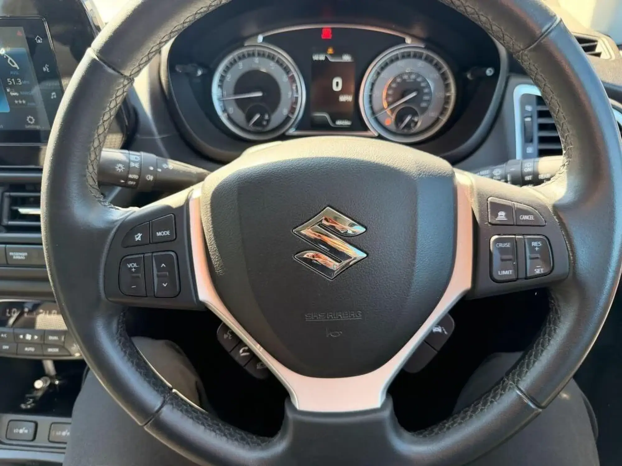 Suzuki S-Cross Image 18