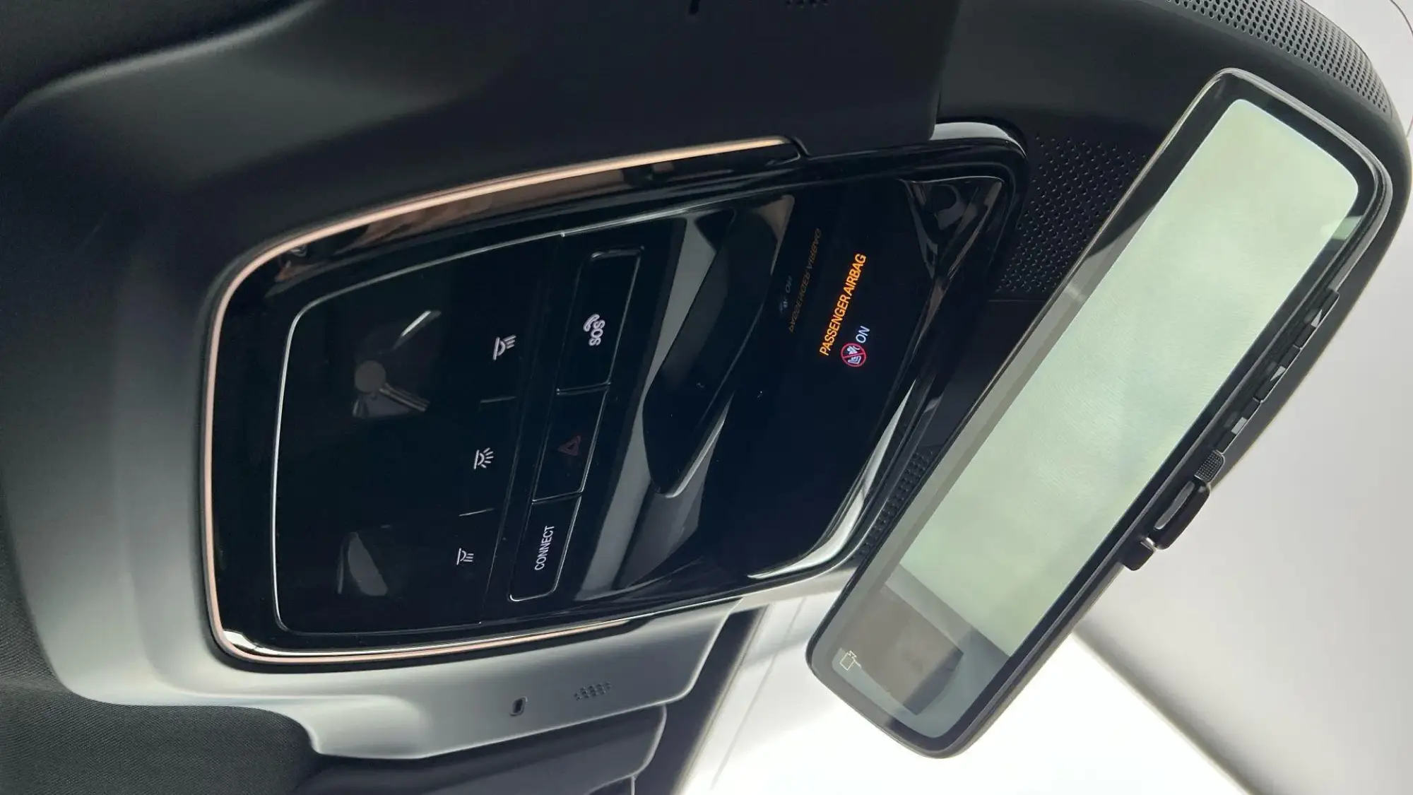 Polestar 4 Image 25