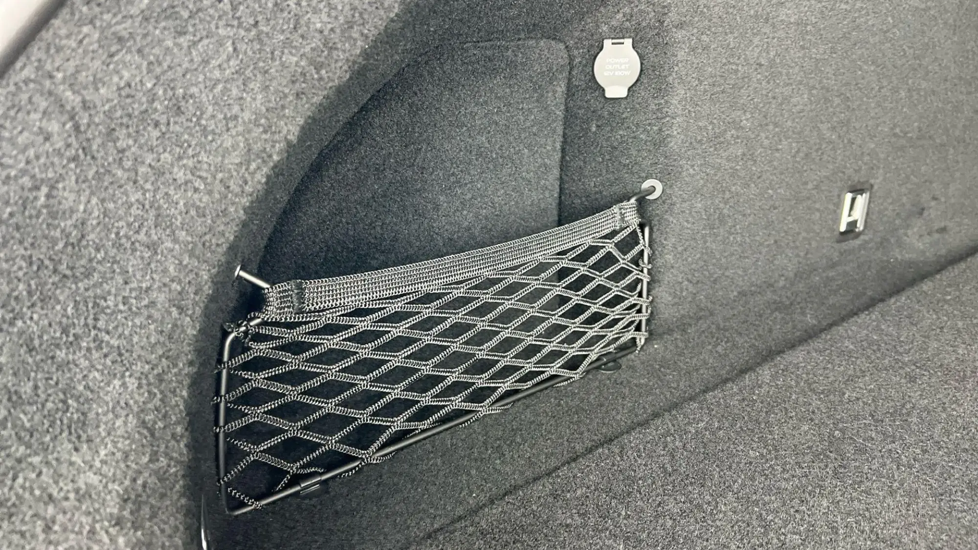 Polestar 4 Image 29
