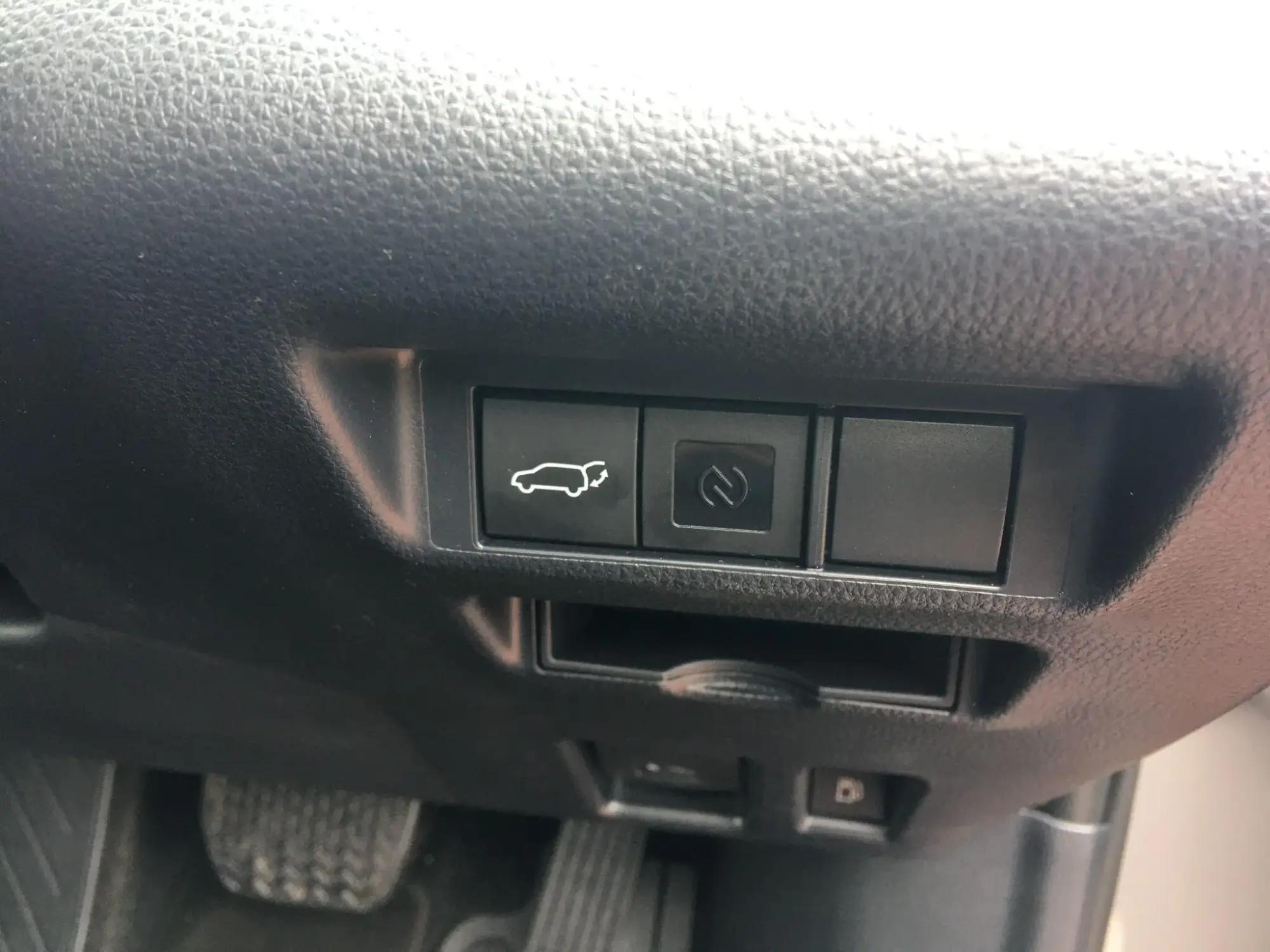 Toyota RAV4 Image 33 Toyota RAV4 Image 33
