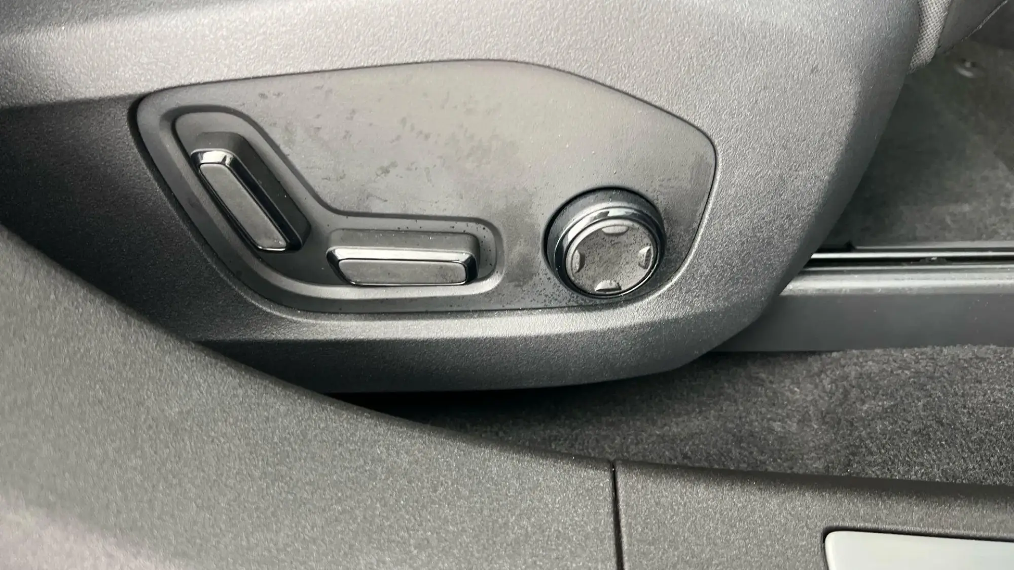 Polestar 4 Image 38