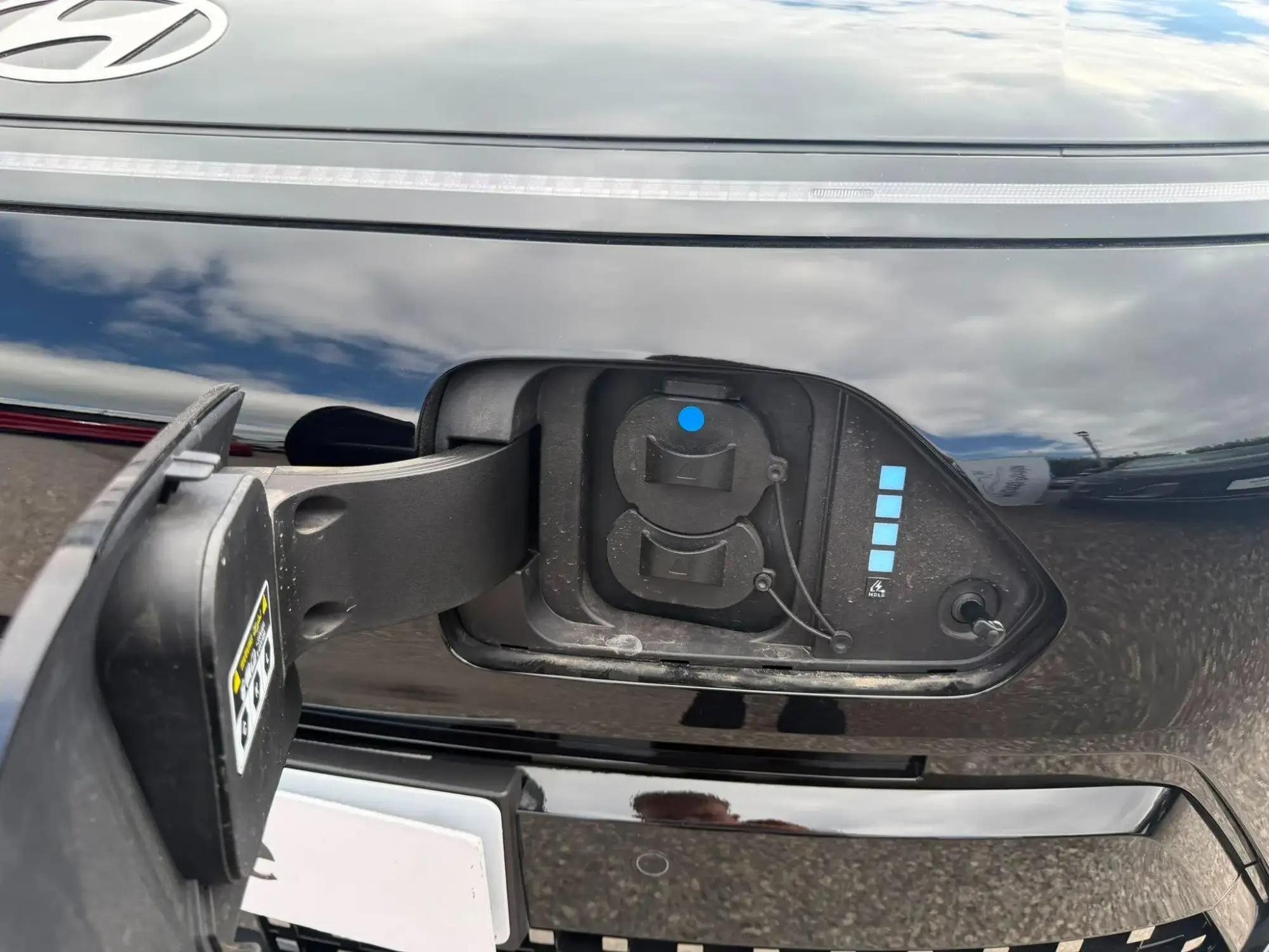 Hyundai KONA Electric Image 11