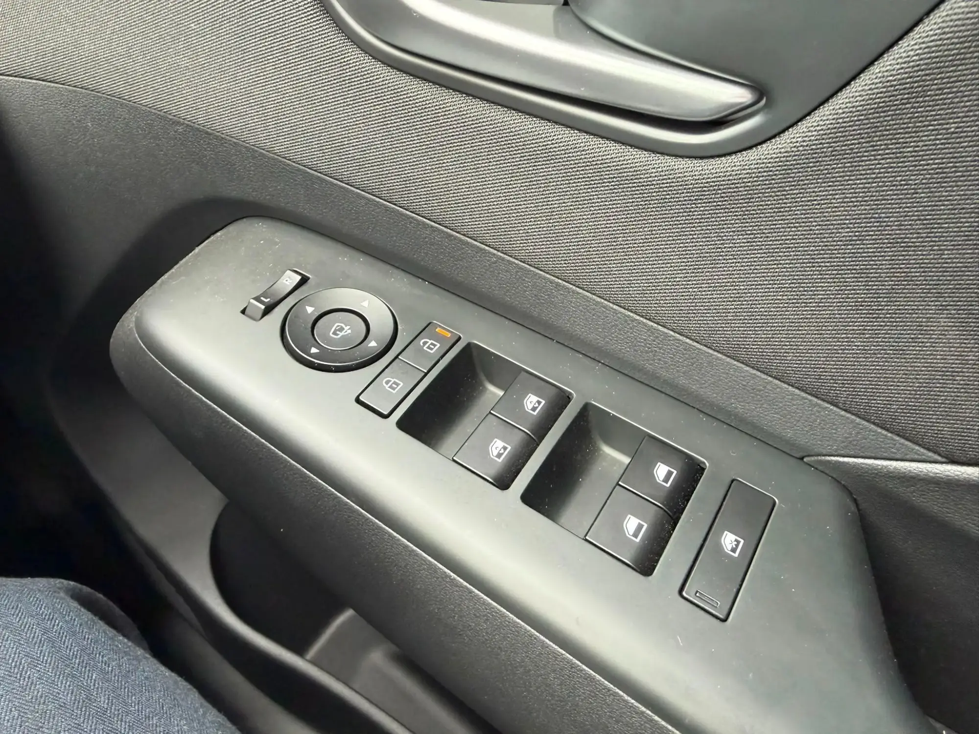 Hyundai KONA Electric Image 20
