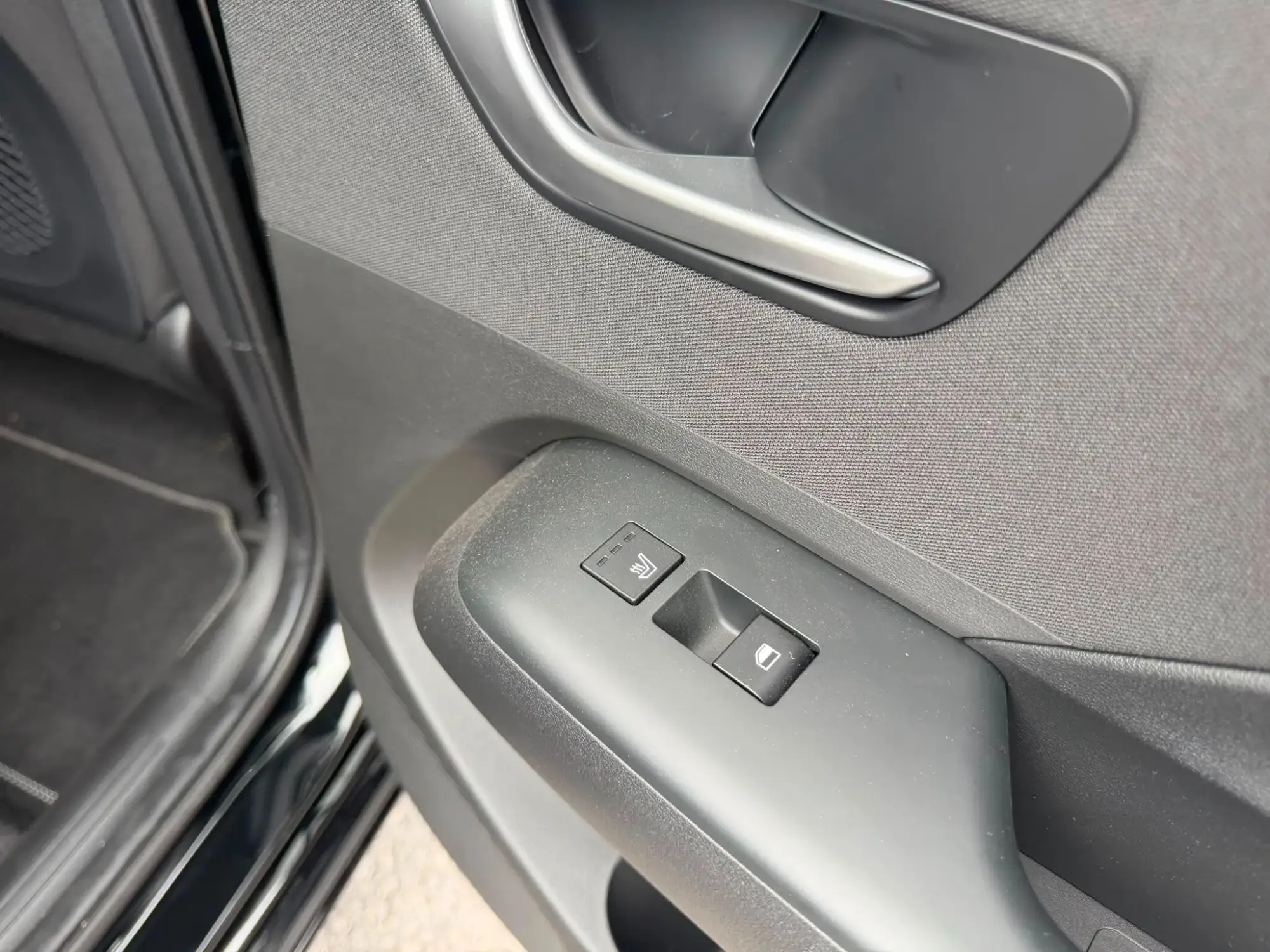 Hyundai KONA Electric Image 36