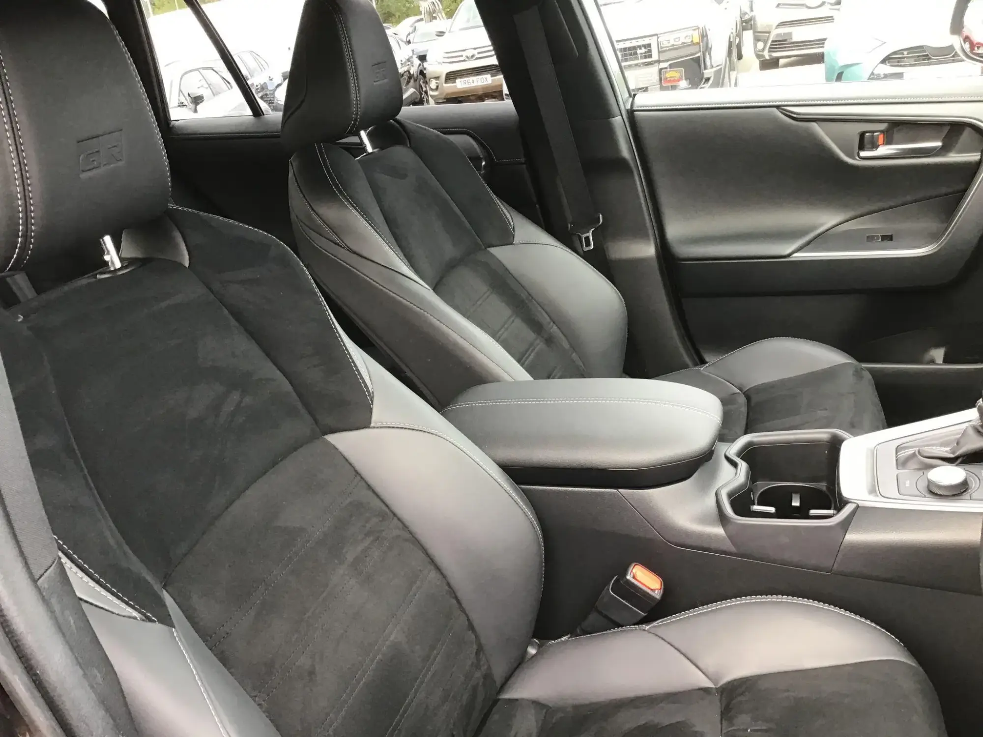 Toyota RAV4 Plug-in Hybrid Image 13