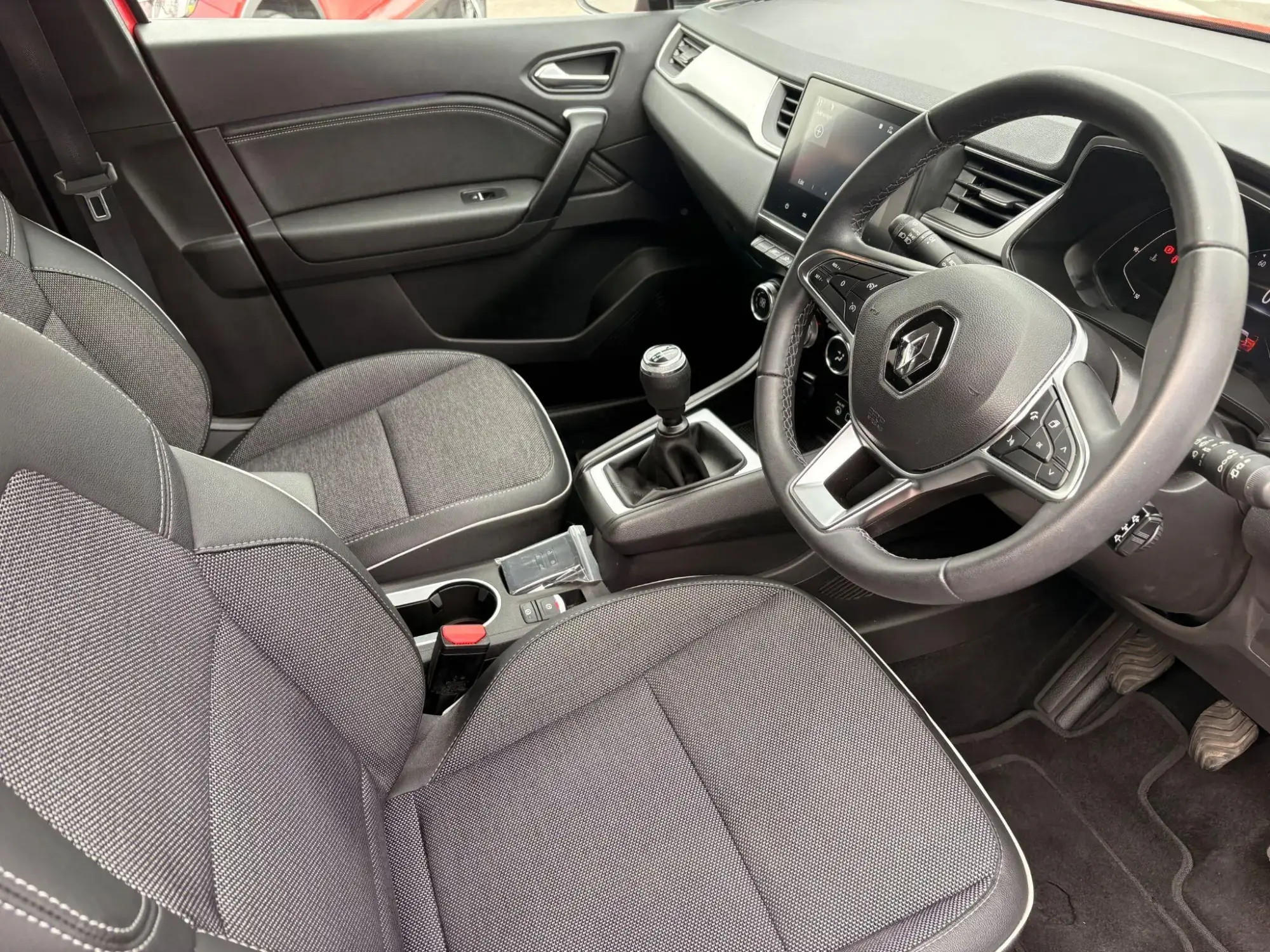 Renault Captur Image 15 Renault Captur Image 15